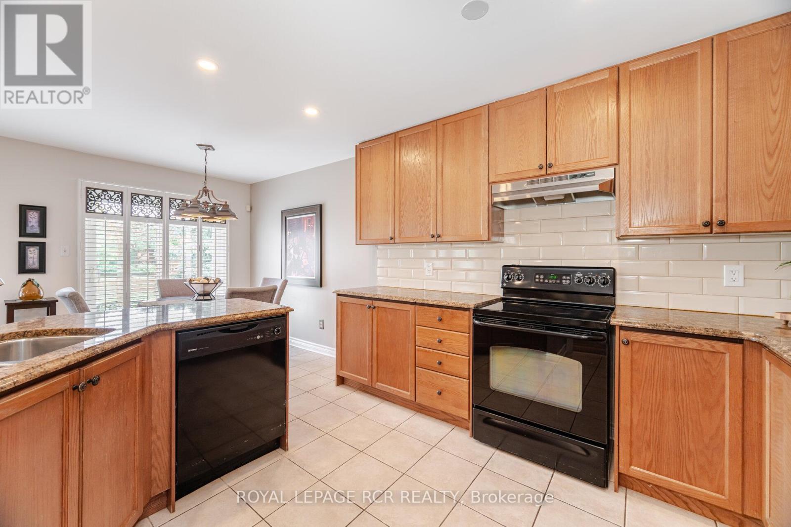 21 Seashell Place, Brampton, Ontario  L9W 2E7 - Photo 12 - W12670320