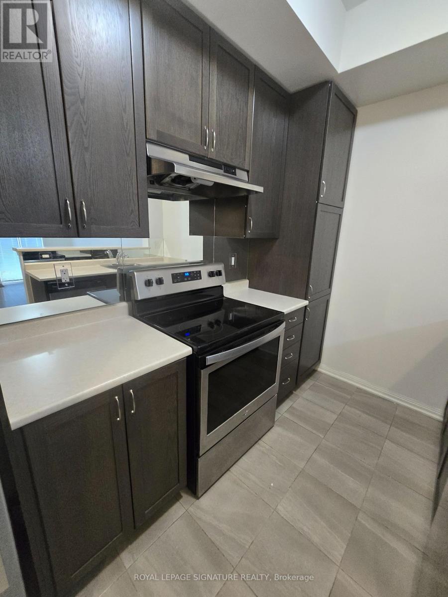 142 - 250 Sunny Meadow Boulevard, Brampton, Ontario  L6R 3Y7 - Photo 8 - W12670322