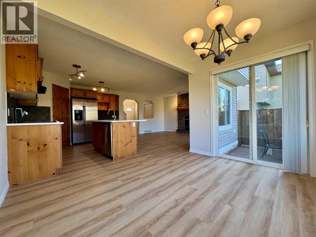 70 Glensummit Close, Cochrane, Alberta  T4C 2K1 - Photo 14 - A2264005