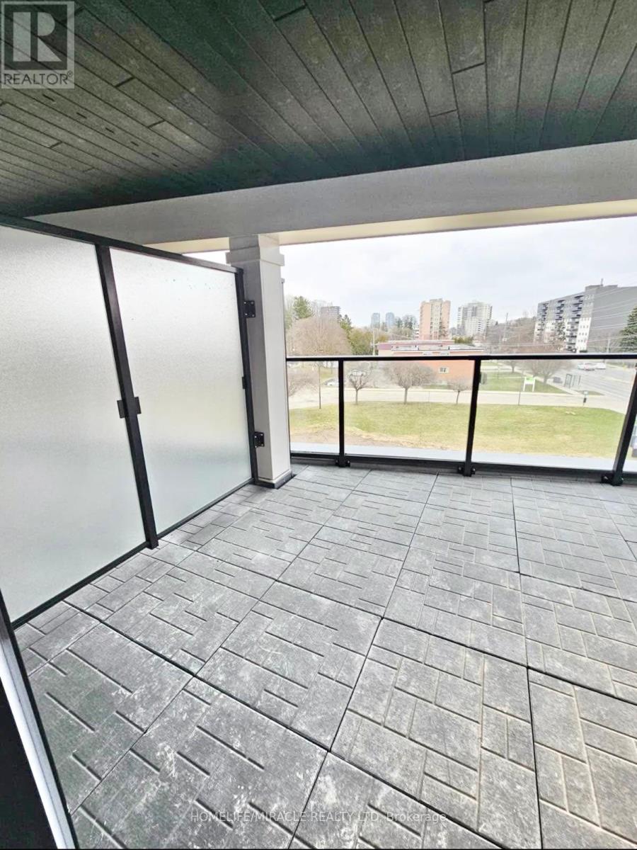 202 - 312 Erb Street W, Waterloo, Ontario  N2L 0K9 - Photo 1 - X12670346