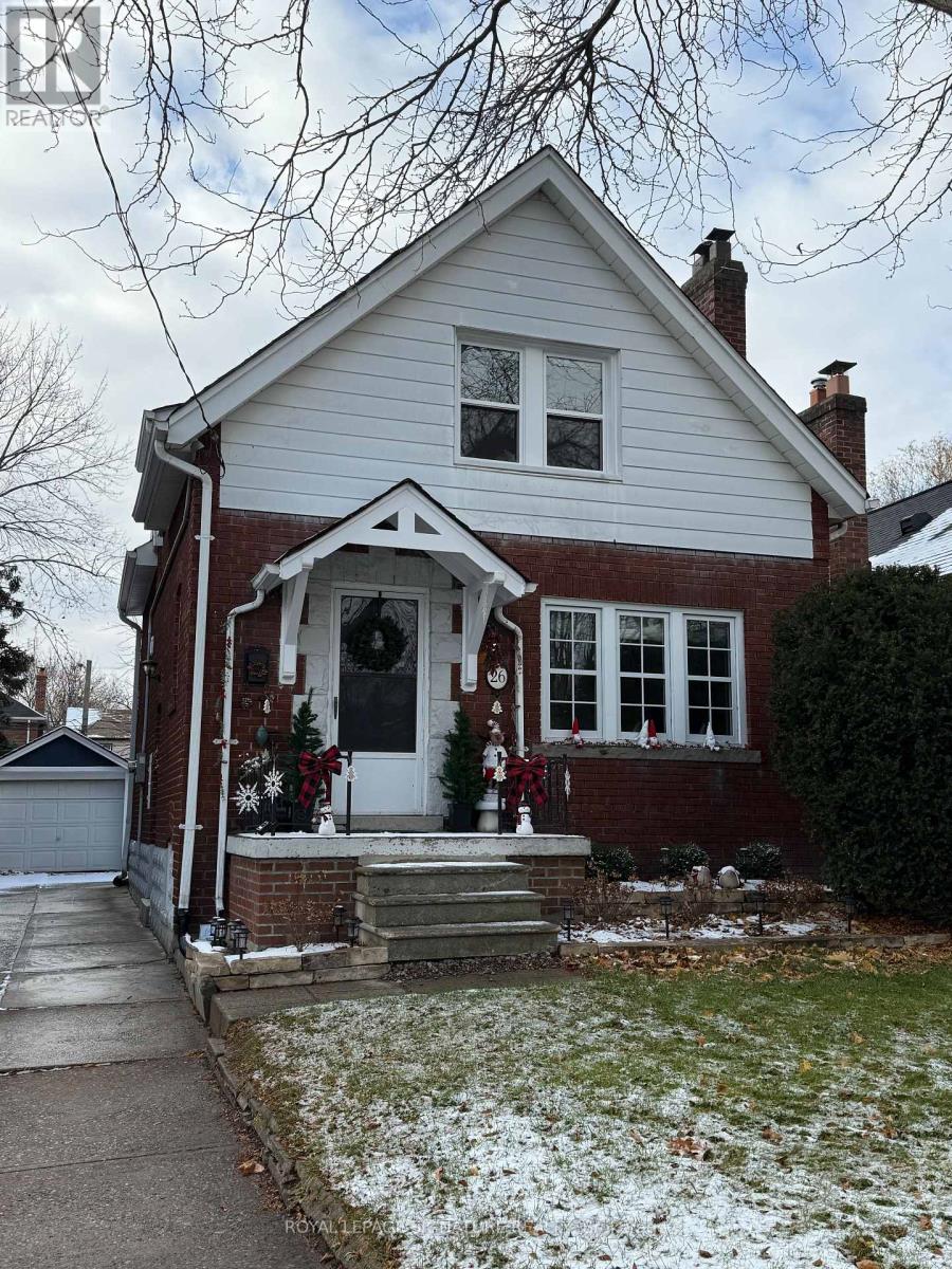 26 TENTH STREET, Toronto, Ontario