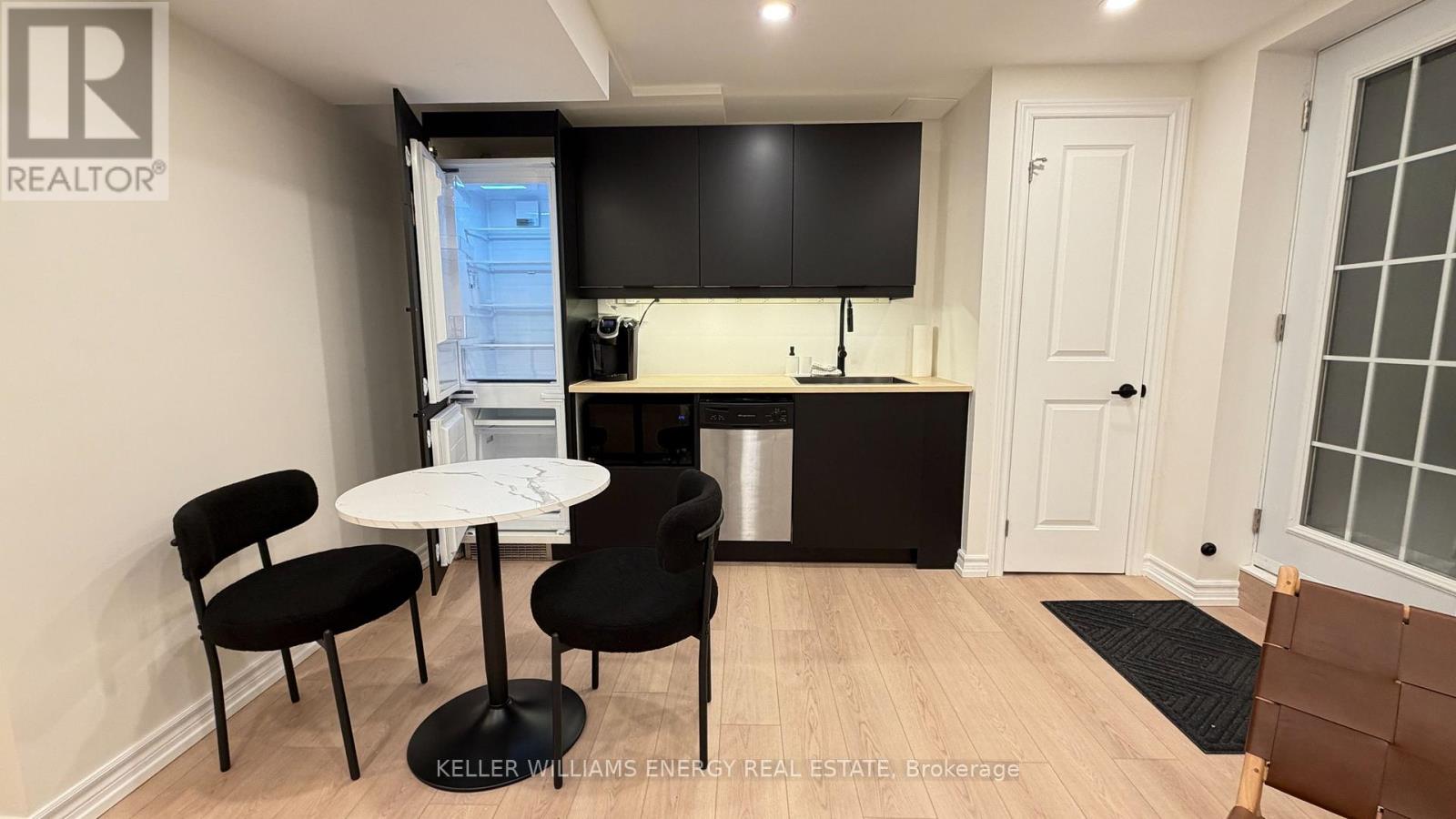 1371 Linstead Street, Oshawa, Ontario  L1K 2V4 - Photo 4 - E12670392