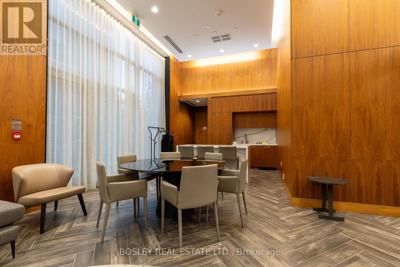 501 - 8 Ann Street, Mississauga, Ontario  L5G 3E6 - Photo 34 - W12516948