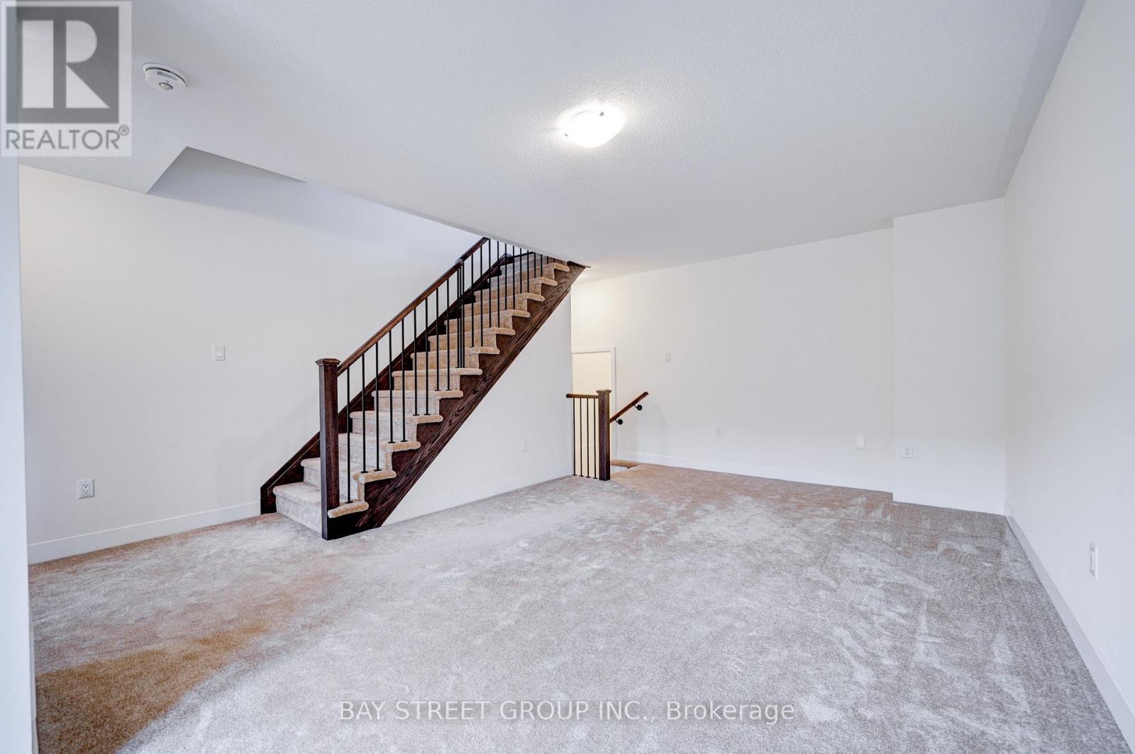 11 Donald Fleming Way, Whitby, Ontario  L1R 0N8 - Photo 17 - E12670370