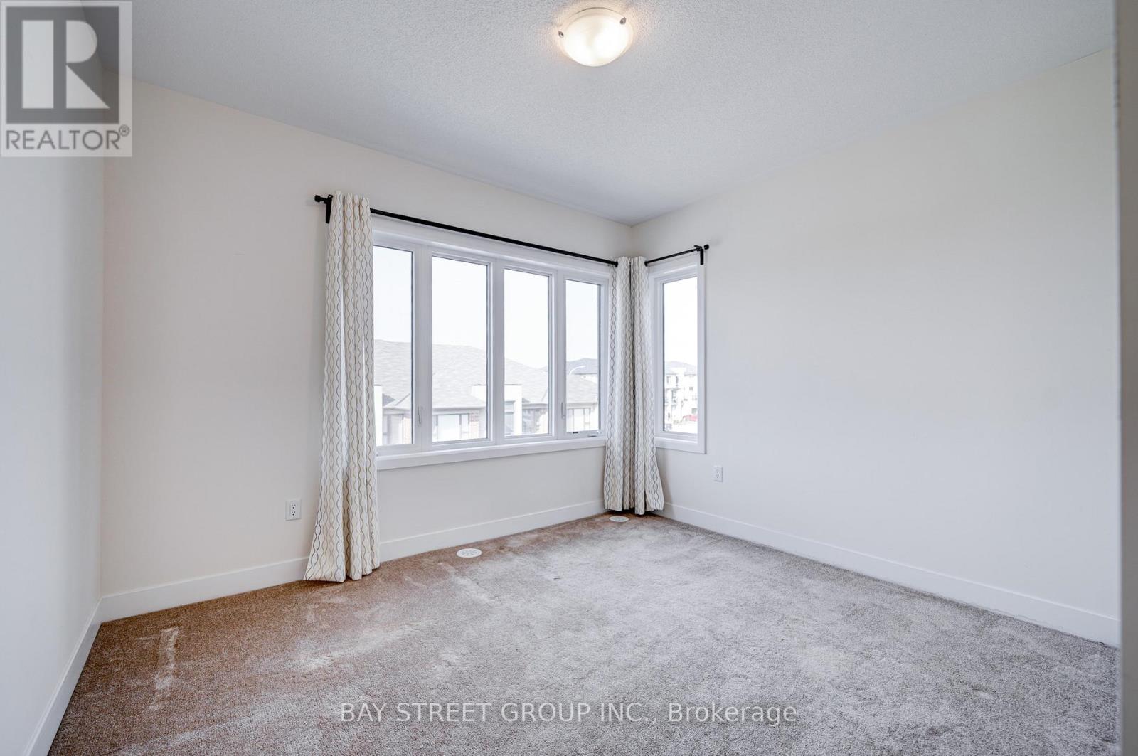 11 Donald Fleming Way, Whitby, Ontario  L1R 0N8 - Photo 22 - E12670370