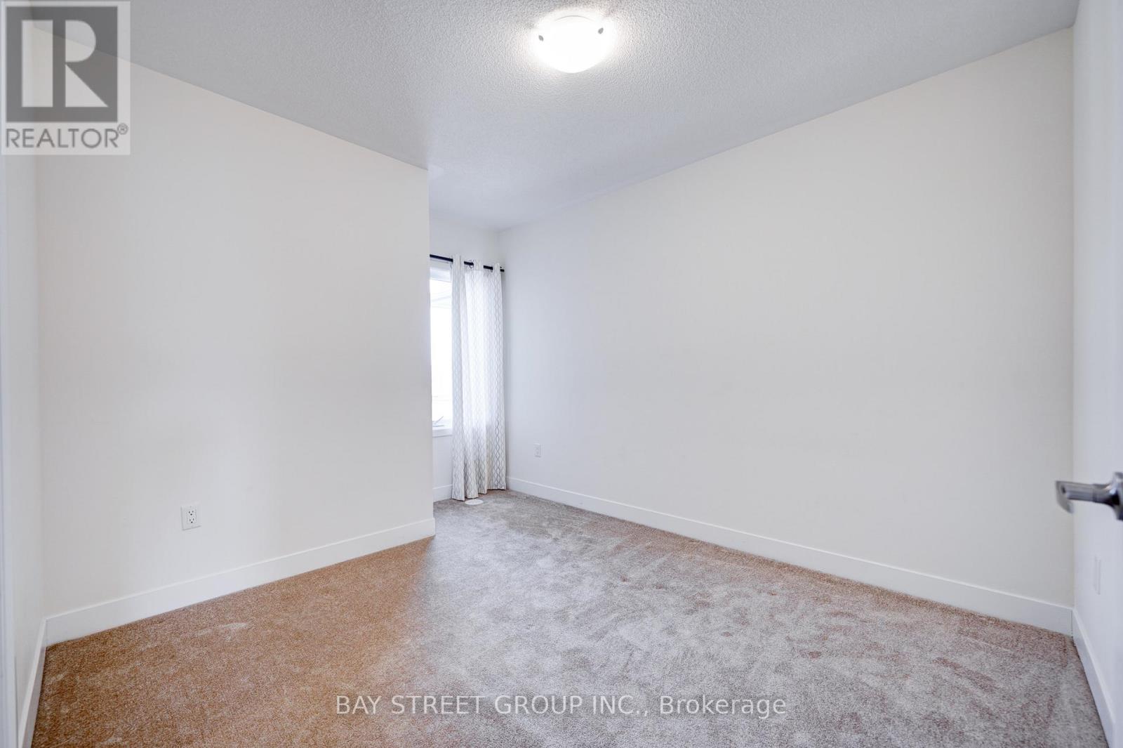 11 Donald Fleming Way, Whitby, Ontario  L1R 0N8 - Photo 25 - E12670370