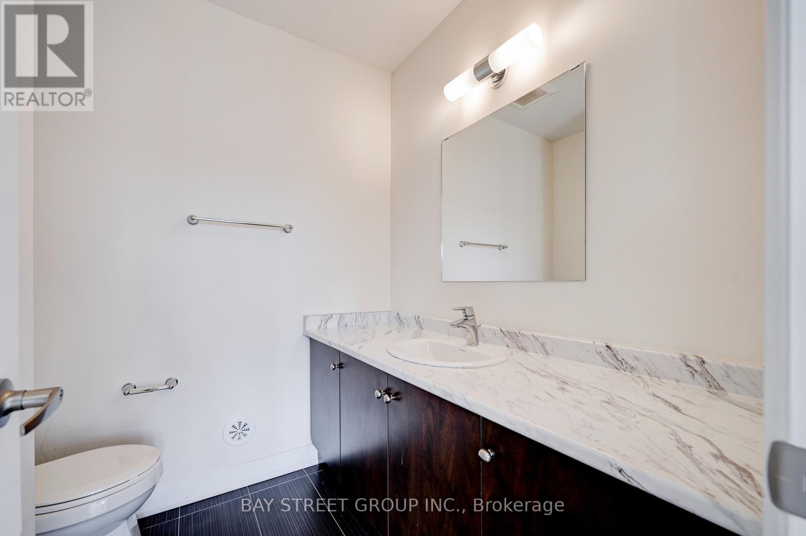 11 Donald Fleming Way, Whitby, Ontario  L1R 0N8 - Photo 32 - E12670370