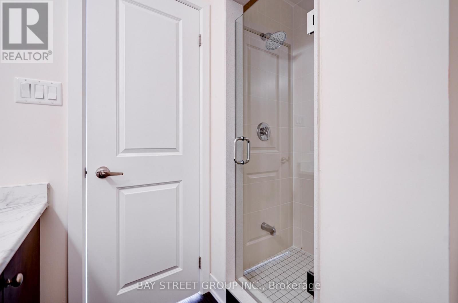 11 Donald Fleming Way, Whitby, Ontario  L1R 0N8 - Photo 33 - E12670370