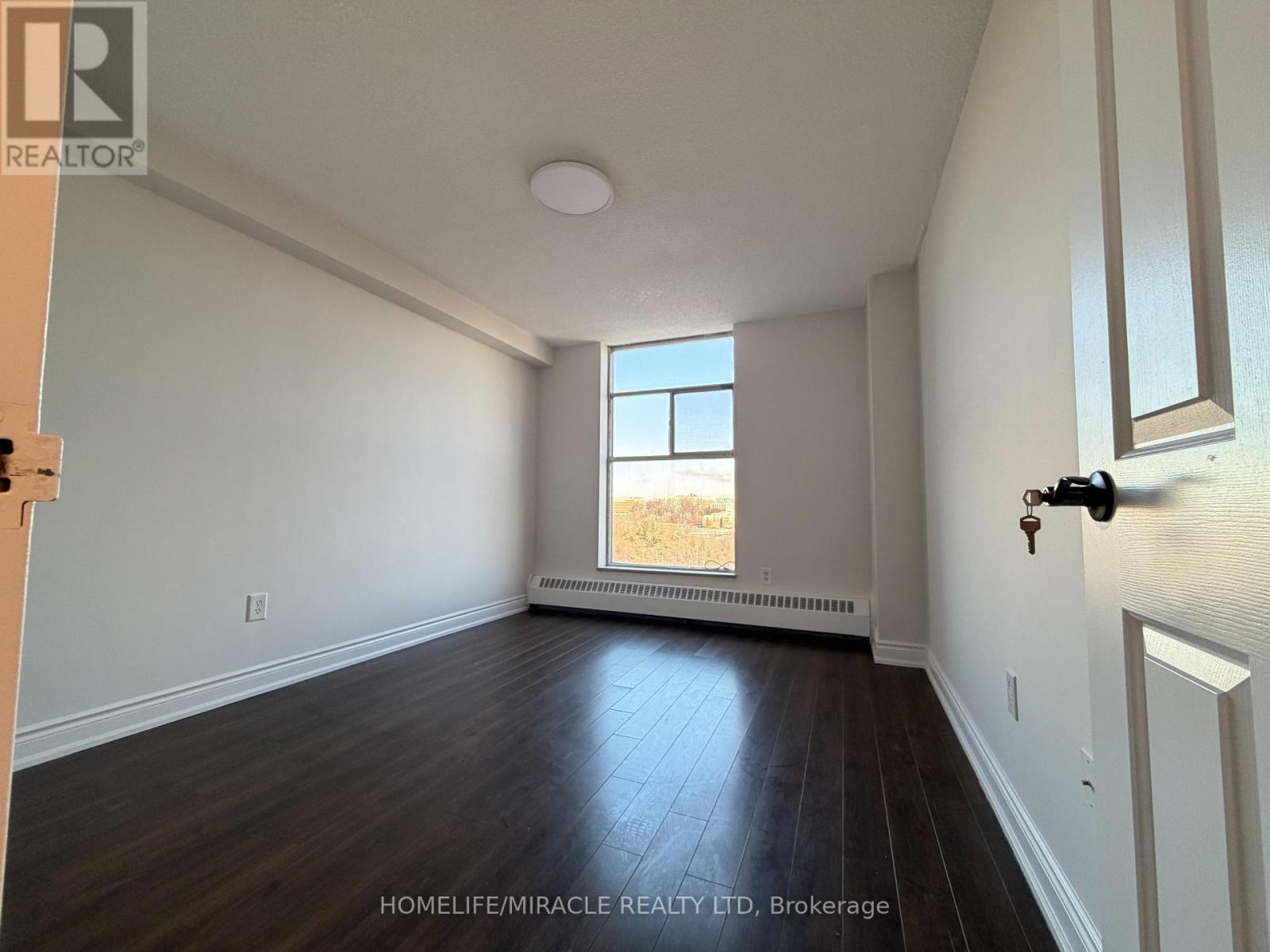 909 - 335 Driftwood Avenue, Toronto, Ontario  M3N 2P3 - Photo 19 - W12670358