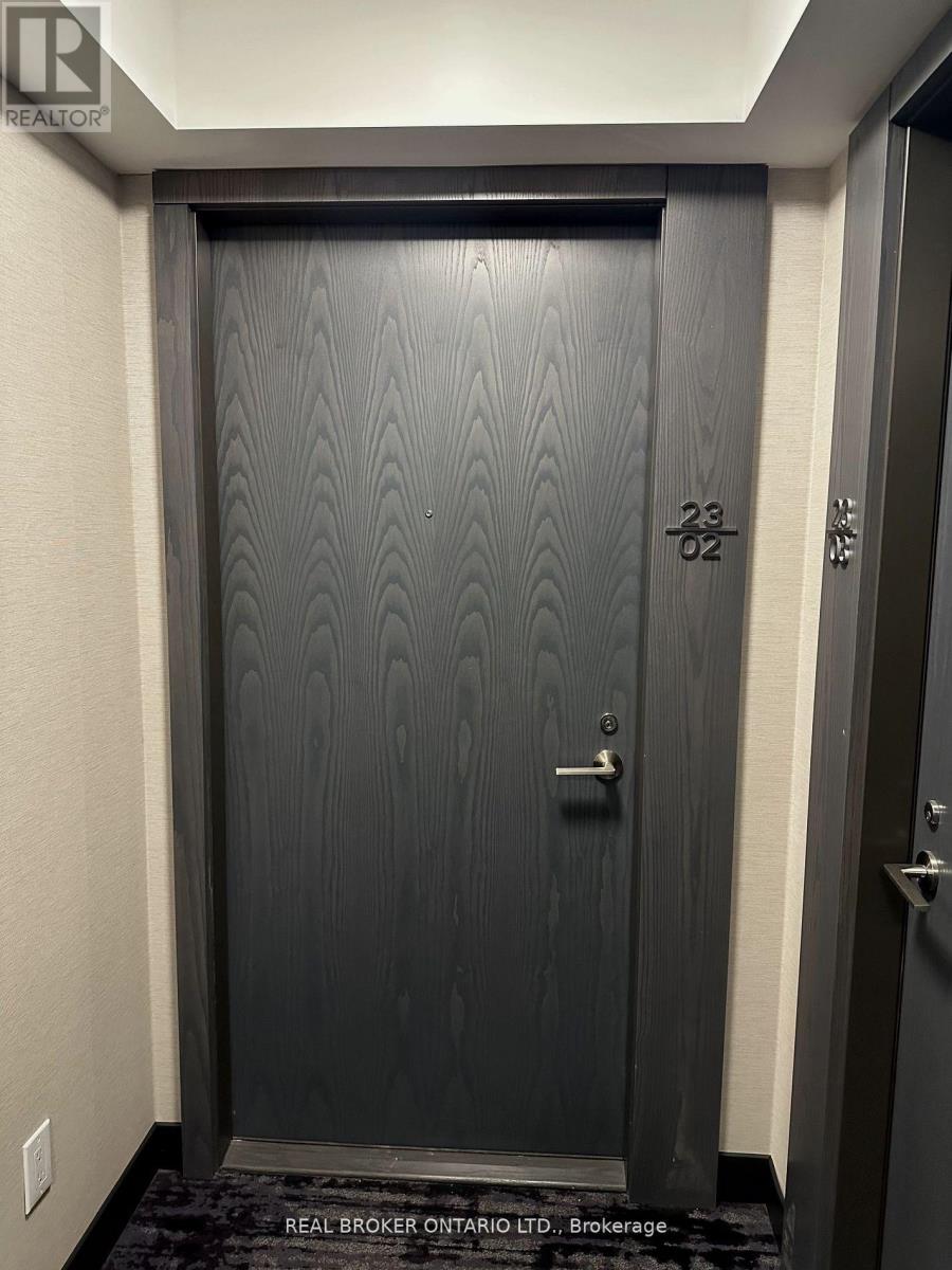 2 - 7 Mabelle Avenue, Toronto, Ontario  M9A 4X7 - Photo 3 - W12670362