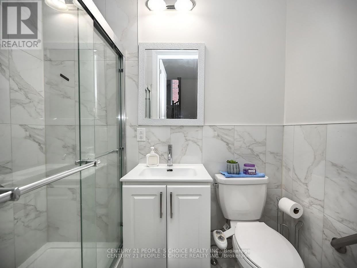 34 Cyclone Trail, Brampton, Ontario  L7A 5E7 - Photo 13 - W12670394