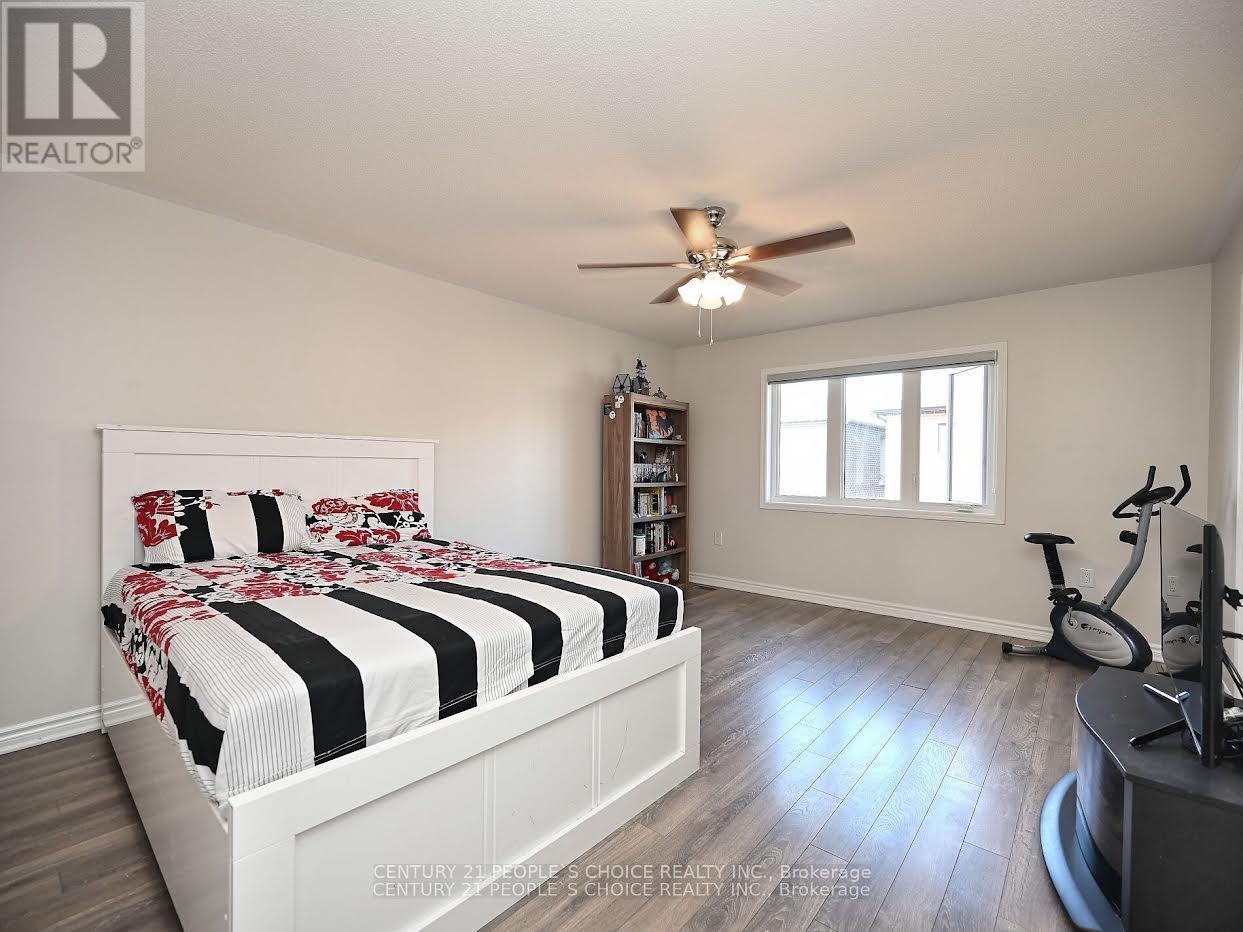 34 Cyclone Trail, Brampton, Ontario  L7A 5E7 - Photo 14 - W12670394