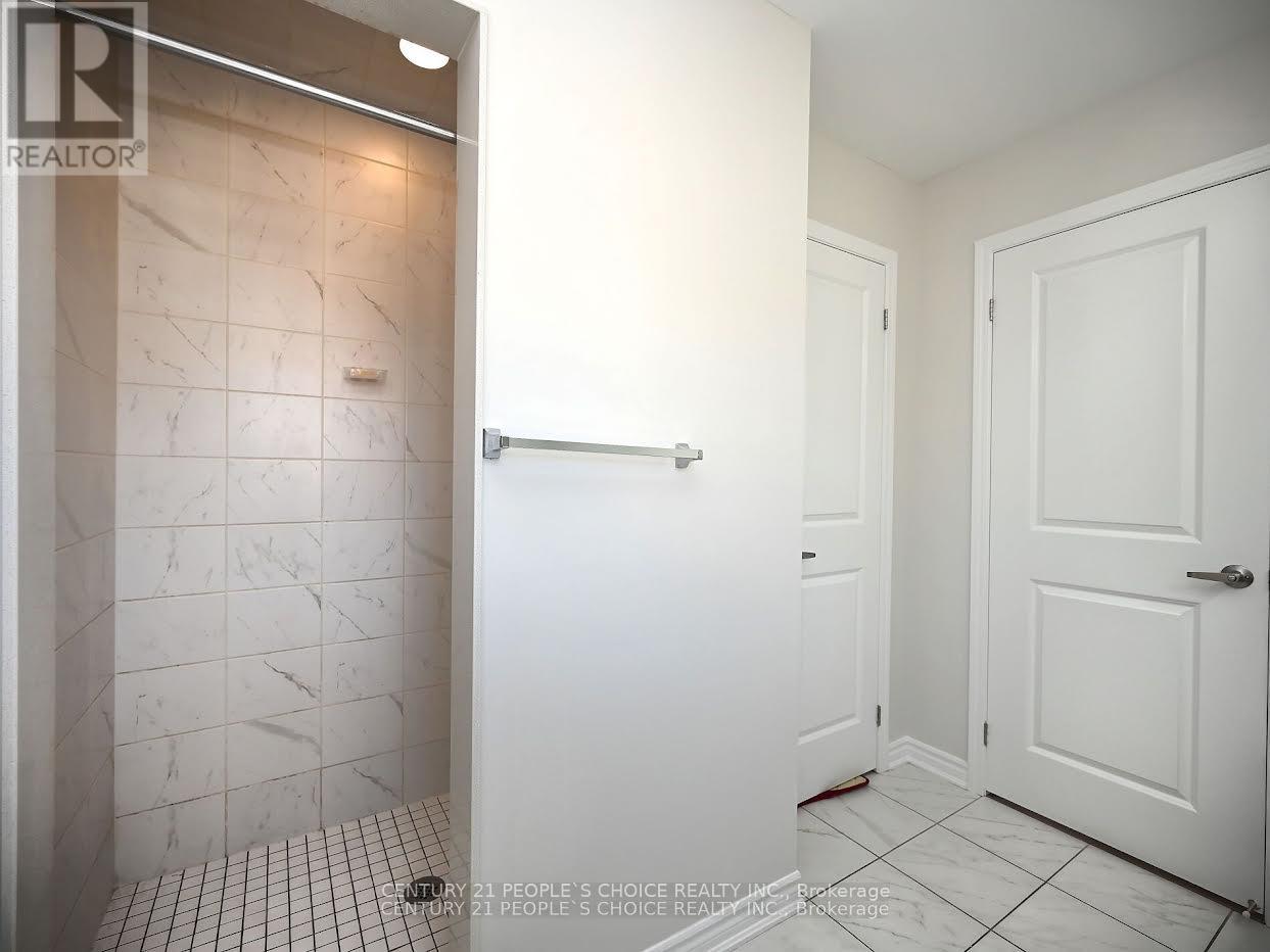 34 Cyclone Trail, Brampton, Ontario  L7A 5E7 - Photo 17 - W12670394