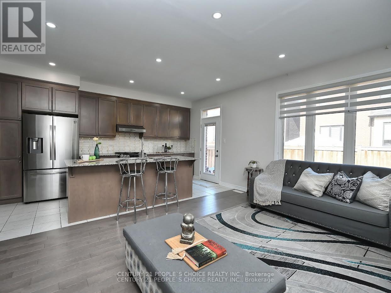 34 Cyclone Trail, Brampton, Ontario  L7A 5E7 - Photo 9 - W12670394