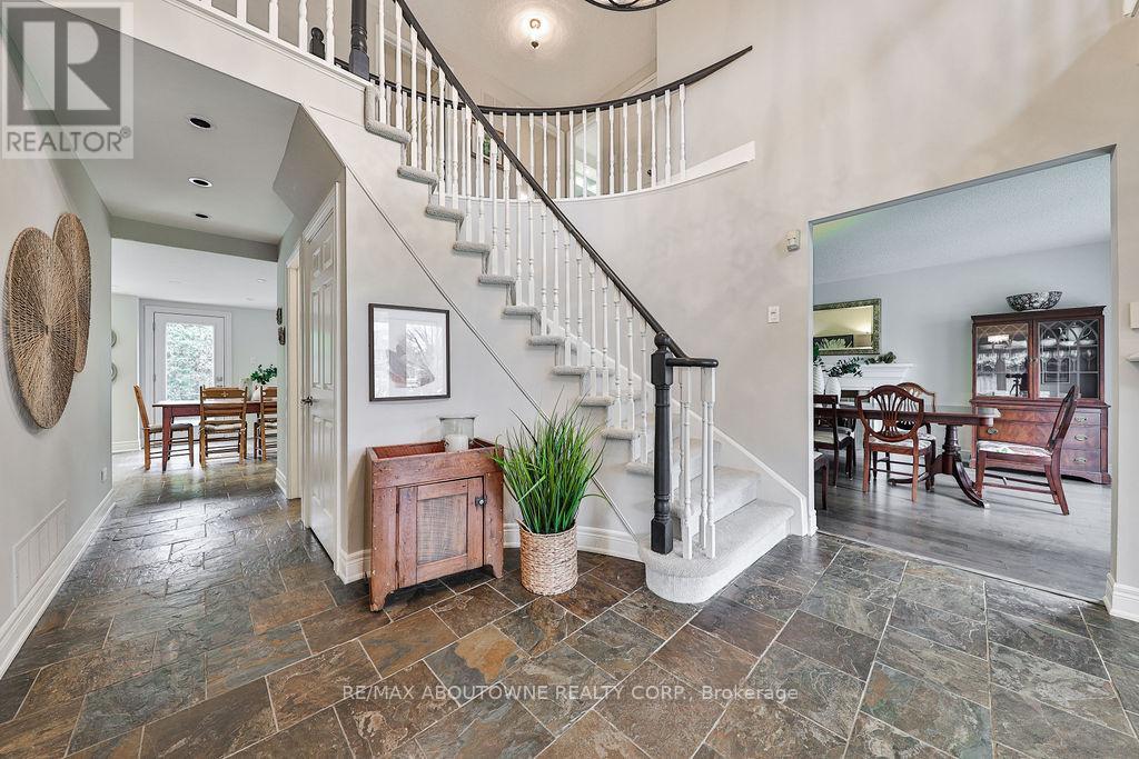 2291 Dunedin Road, Oakville, Ontario  L6J 5V4 - Photo 22 - W12670398