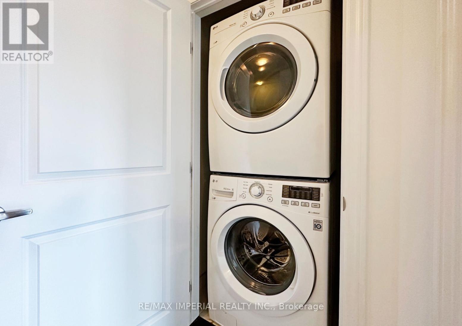 2299 Natasha Circle, Oakville, Ontario  L6M 1P3 - Photo 10 - W12670400