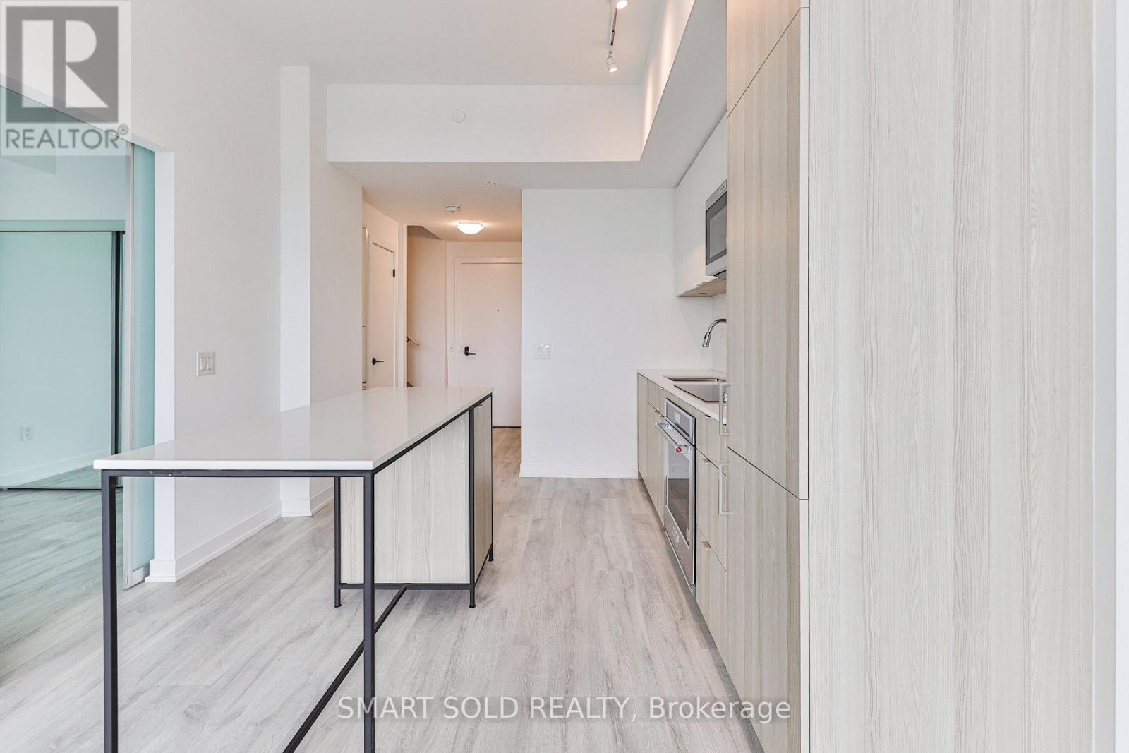 114 - 220 Missinnihe Way S, Mississauga, Ontario  L5H 0A9 - Photo 5 - W12670402