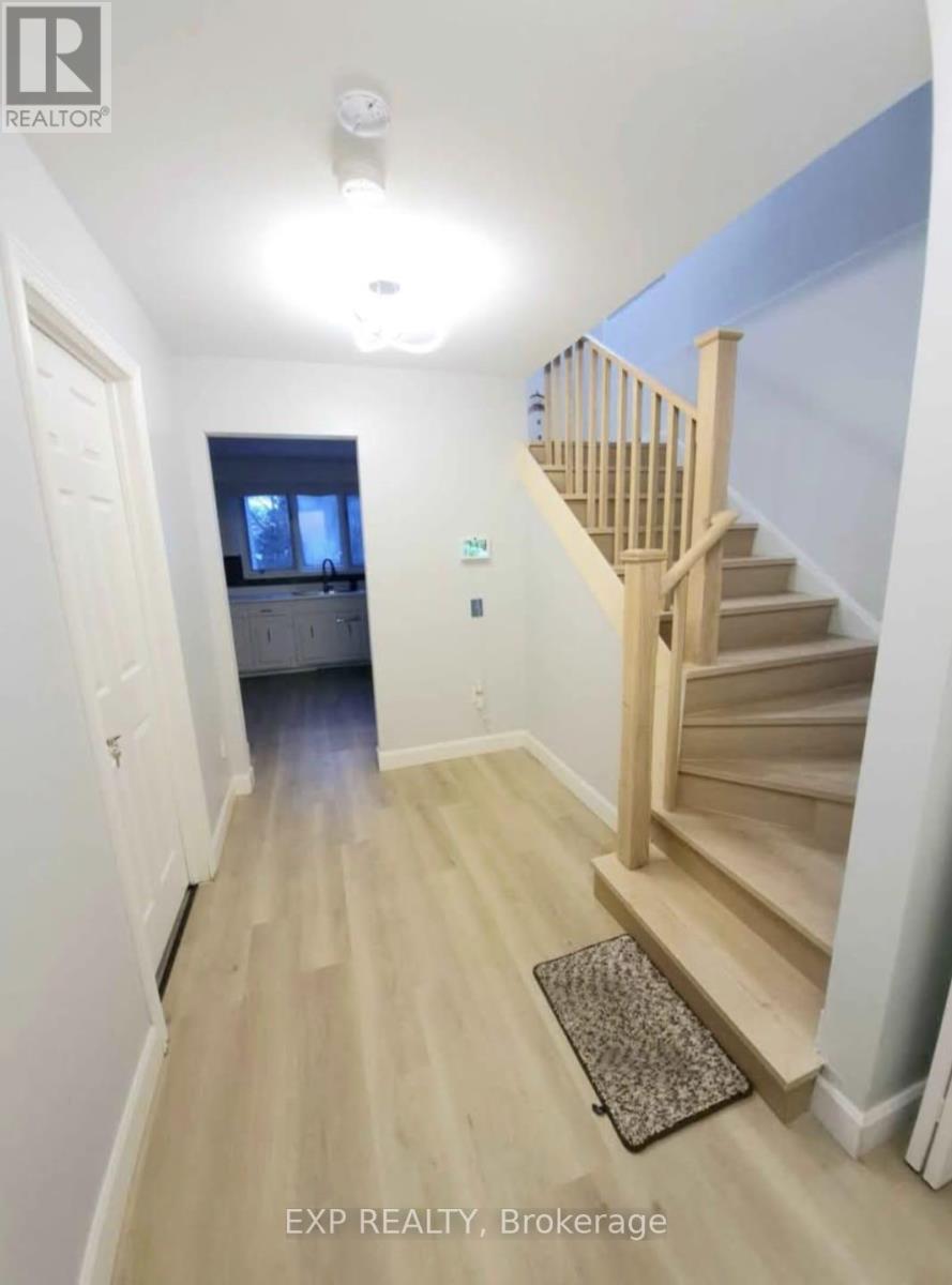 4699 Montrose Road, Niagara Falls, Ontario  L2H 1K4 - Photo 2 - X12670374