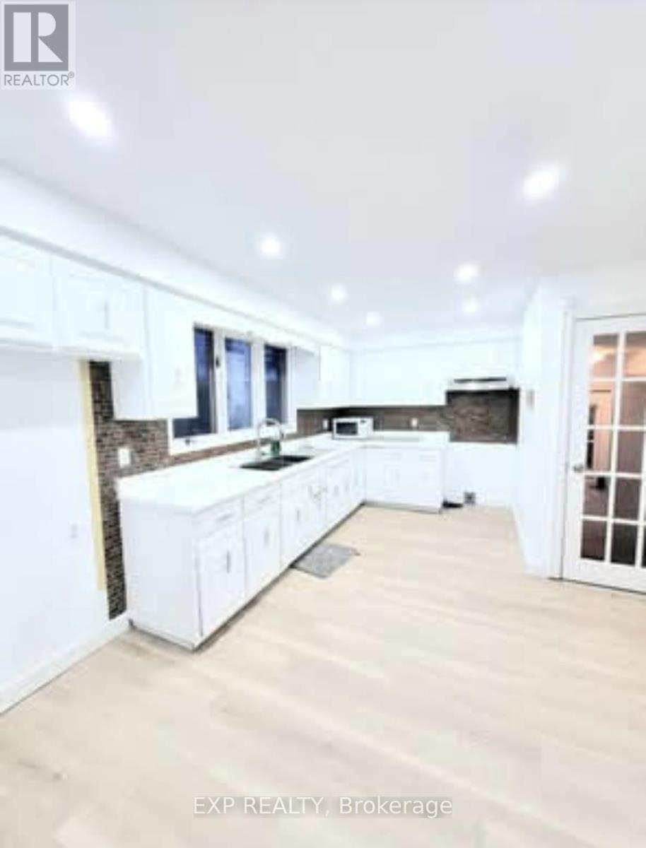 4699 Montrose Road, Niagara Falls, Ontario  L2H 1K4 - Photo 3 - X12670374