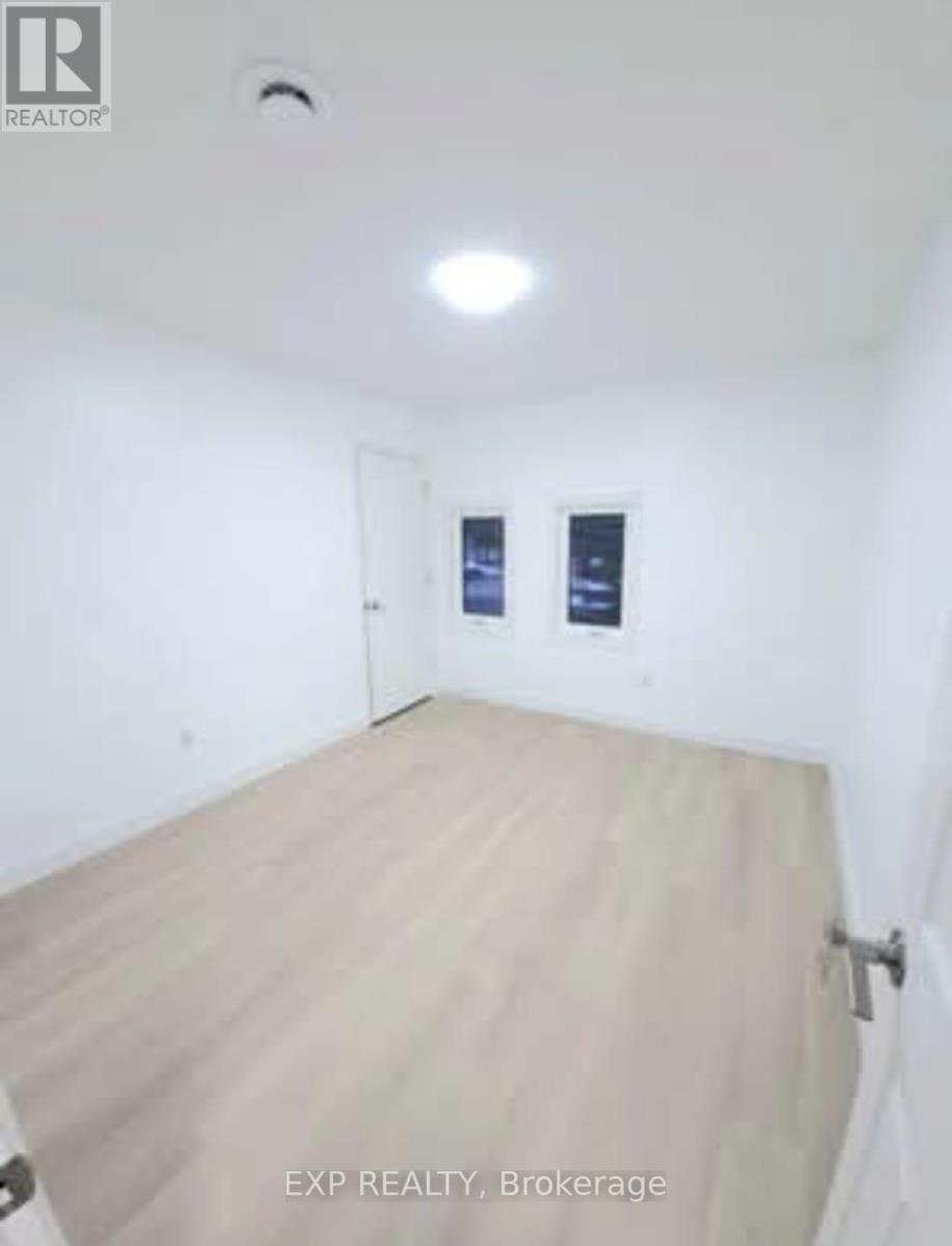 4699 Montrose Road, Niagara Falls, Ontario  L2H 1K4 - Photo 6 - X12670374