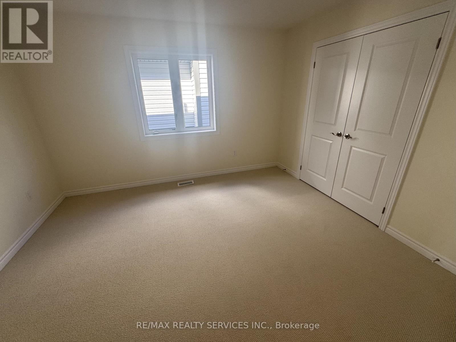 4 Gilham Way, Brant, Ontario  N3L 0M8 - Photo 11 - X12670376