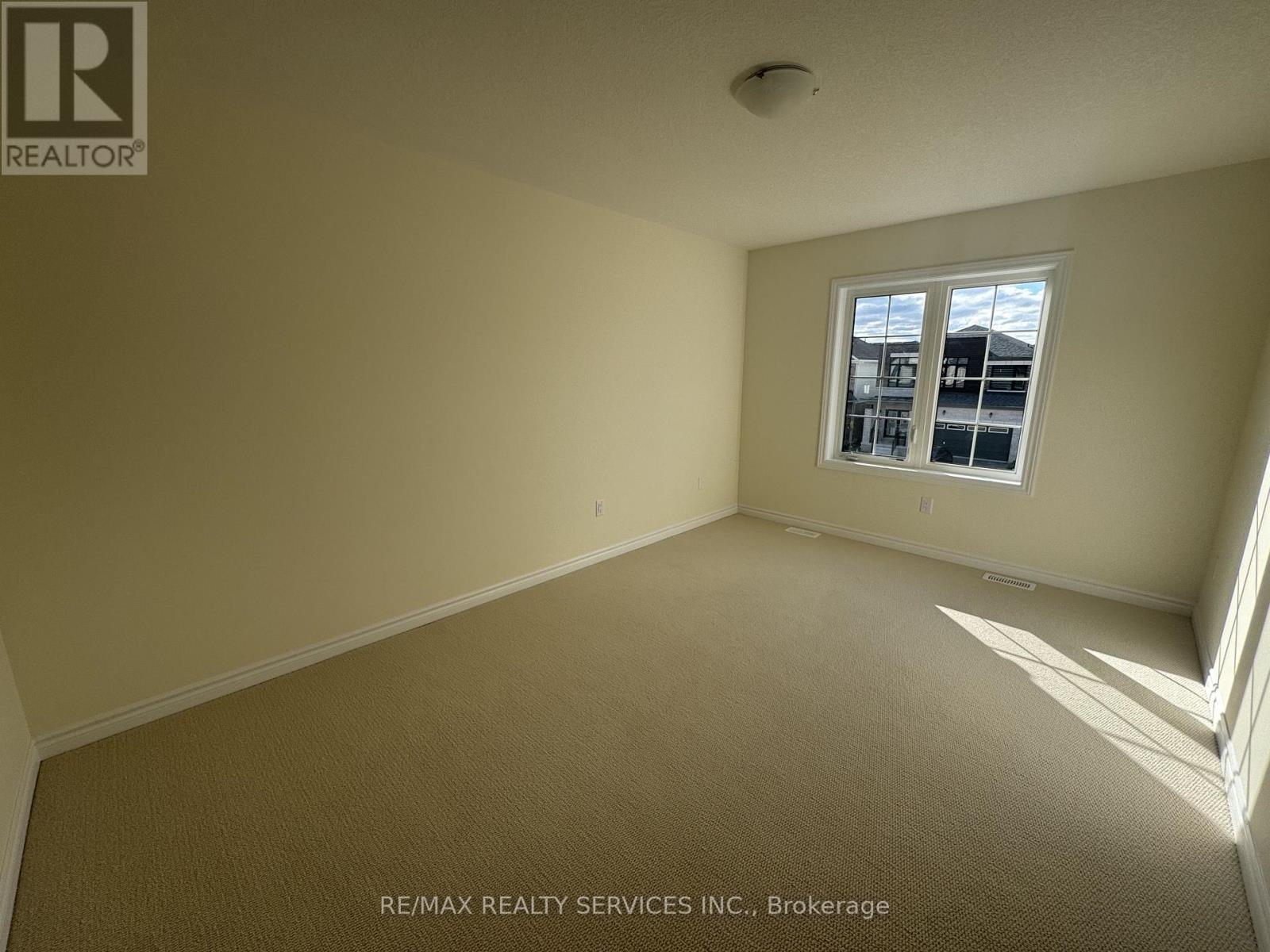 4 Gilham Way, Brant, Ontario  N3L 0M8 - Photo 13 - X12670376