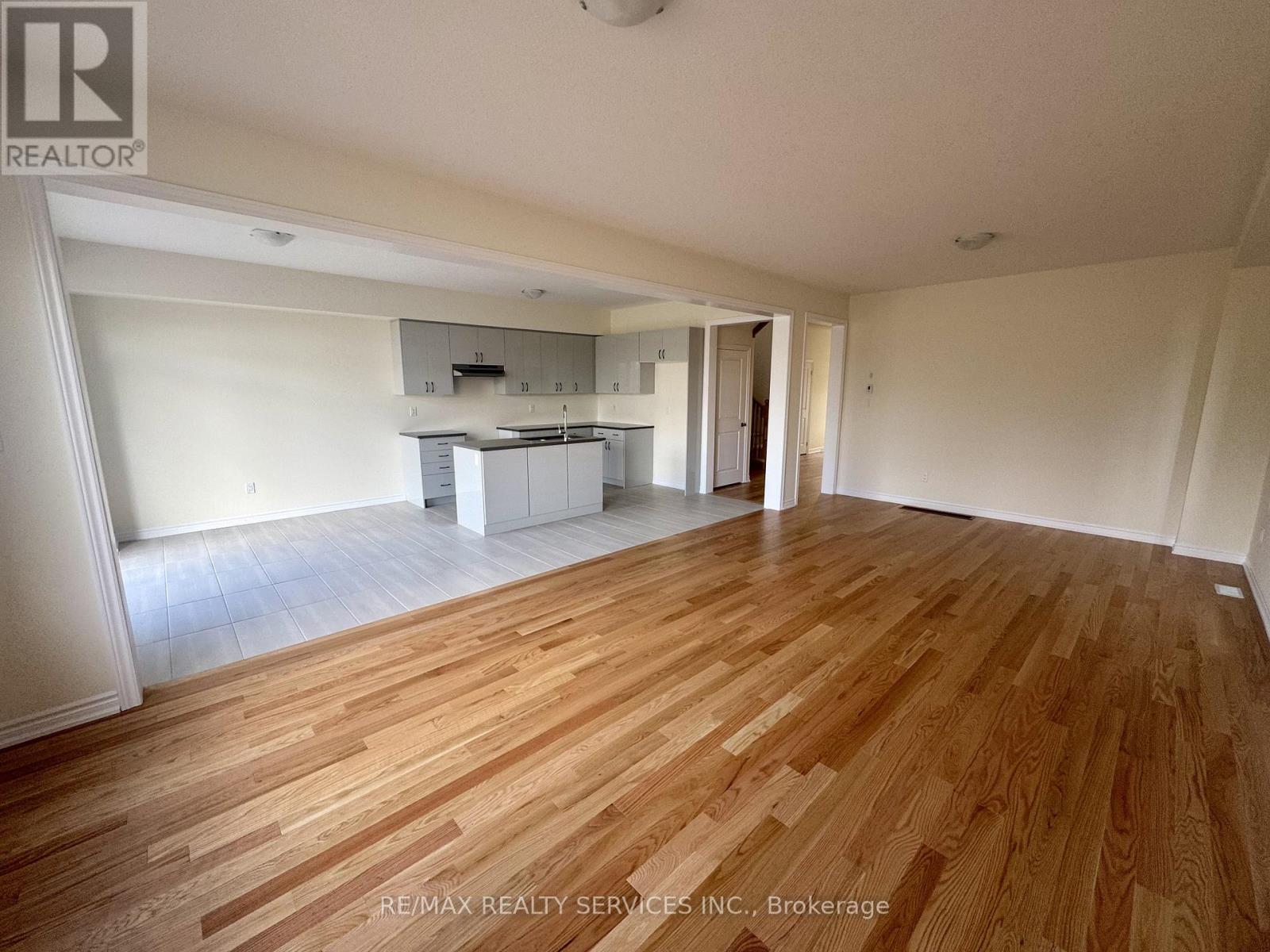 4 Gilham Way, Brant, Ontario  N3L 0M8 - Photo 6 - X12670376