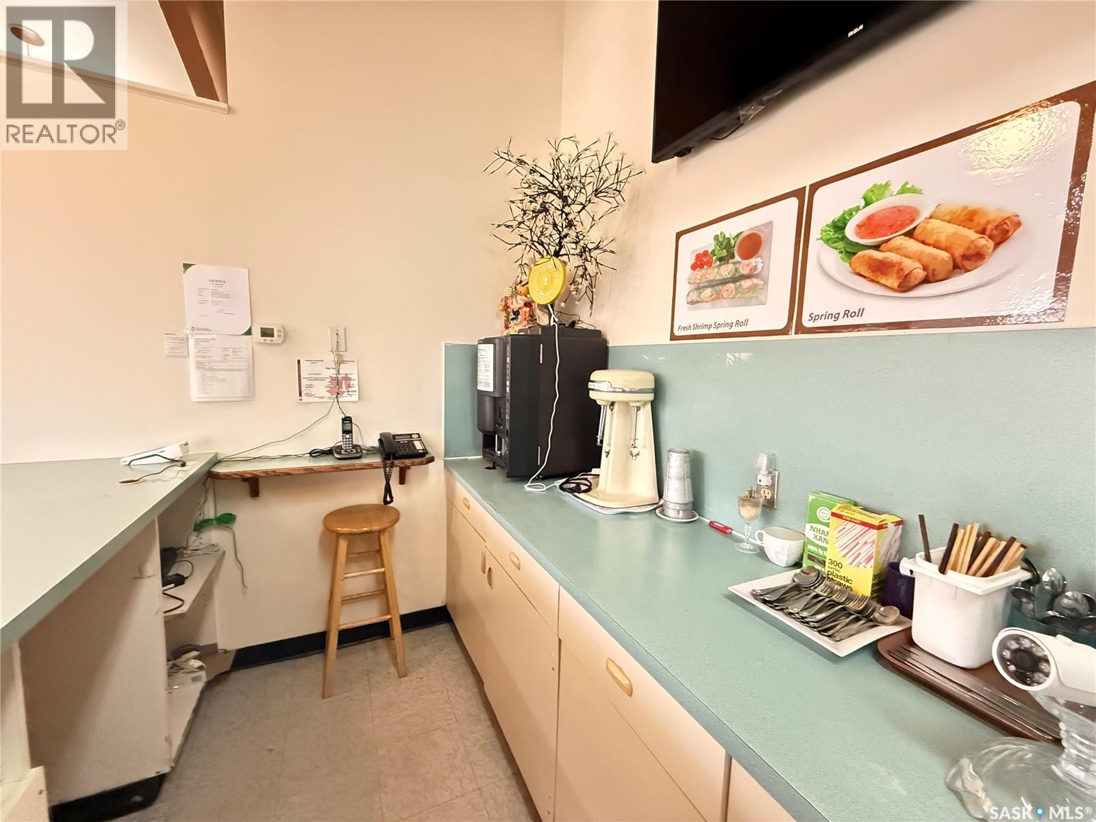 303 1st Avenue E, Gravelbourg, Saskatchewan  S0H 1X0 - Photo 22 - SK026334