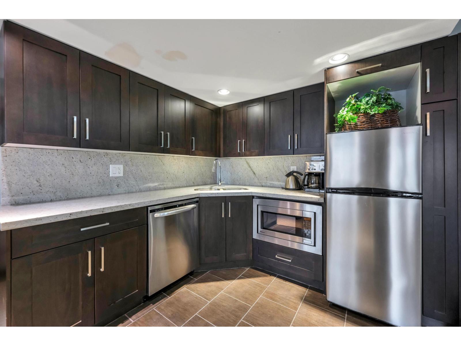 206 15357 Roper Avenue, White Rock, British Columbia V4B 2G2 - Photo 25 - R3075755