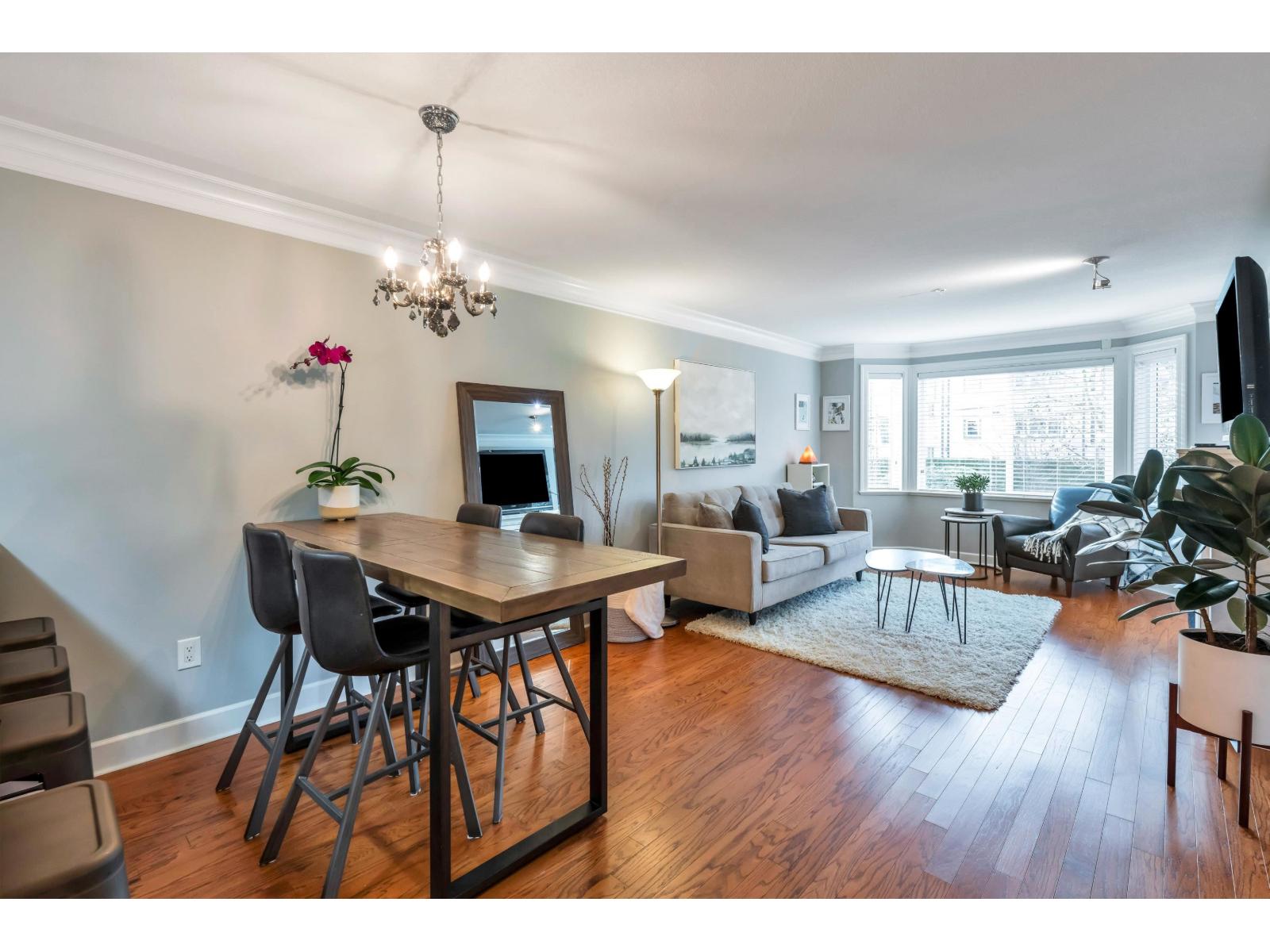 206 15357 Roper Avenue, White Rock, British Columbia V4B 2G2 - Photo 10 - R3075755