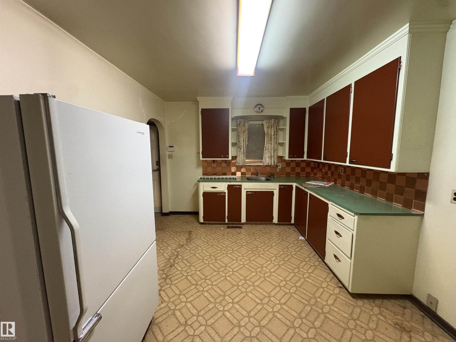 11503 102 St Nw, Edmonton, Alberta  T5G 2E8 - Photo 3 - E4469224