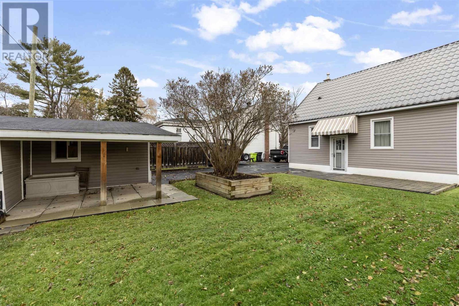 55 Riverview Ave, Sault Ste. Marie, Ontario  P6A 3X8 - Photo 36 - SM260023