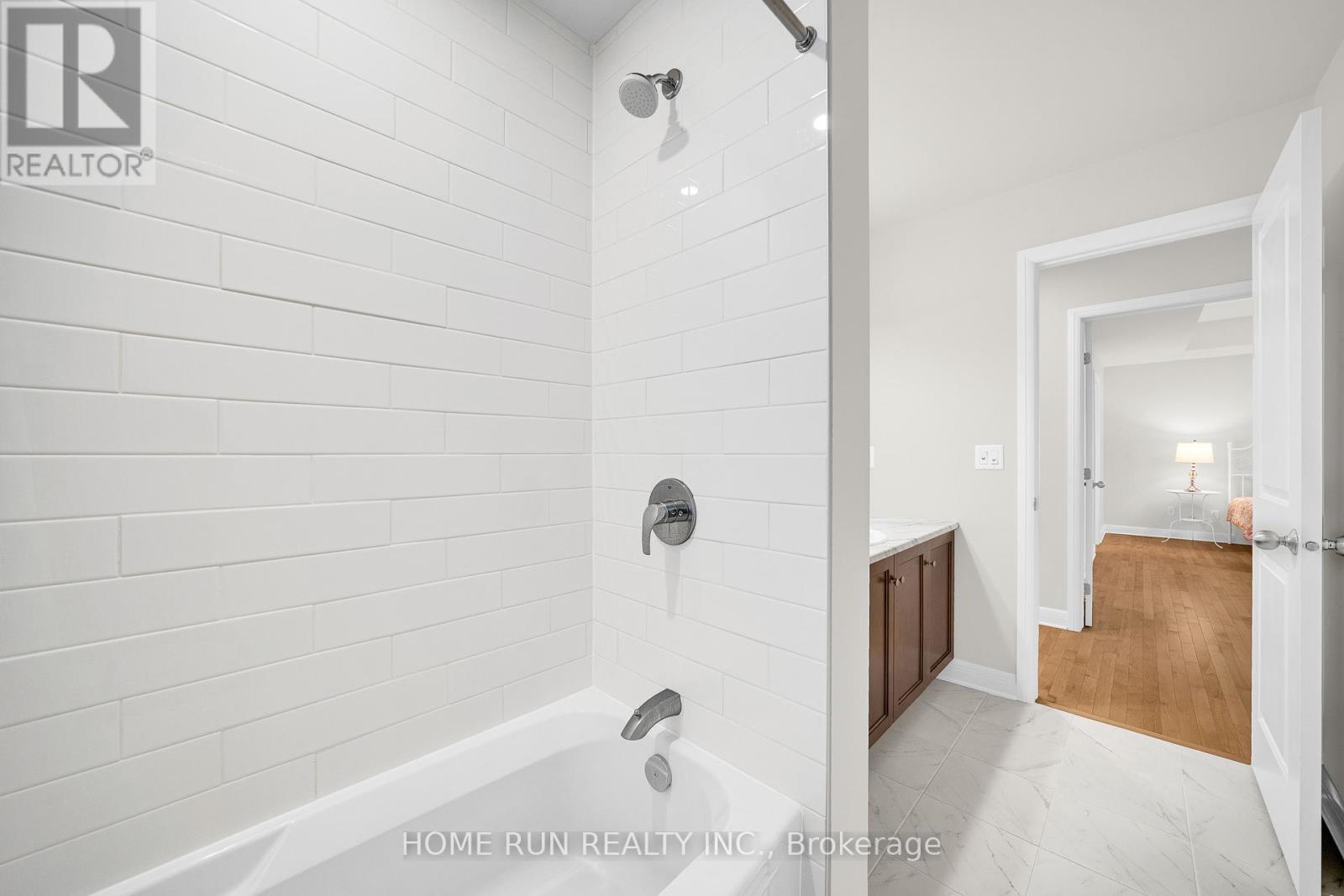 100 Lochhouse Walk, Ottawa, Ontario  K2J 6A4 - Photo 33 - X12670420