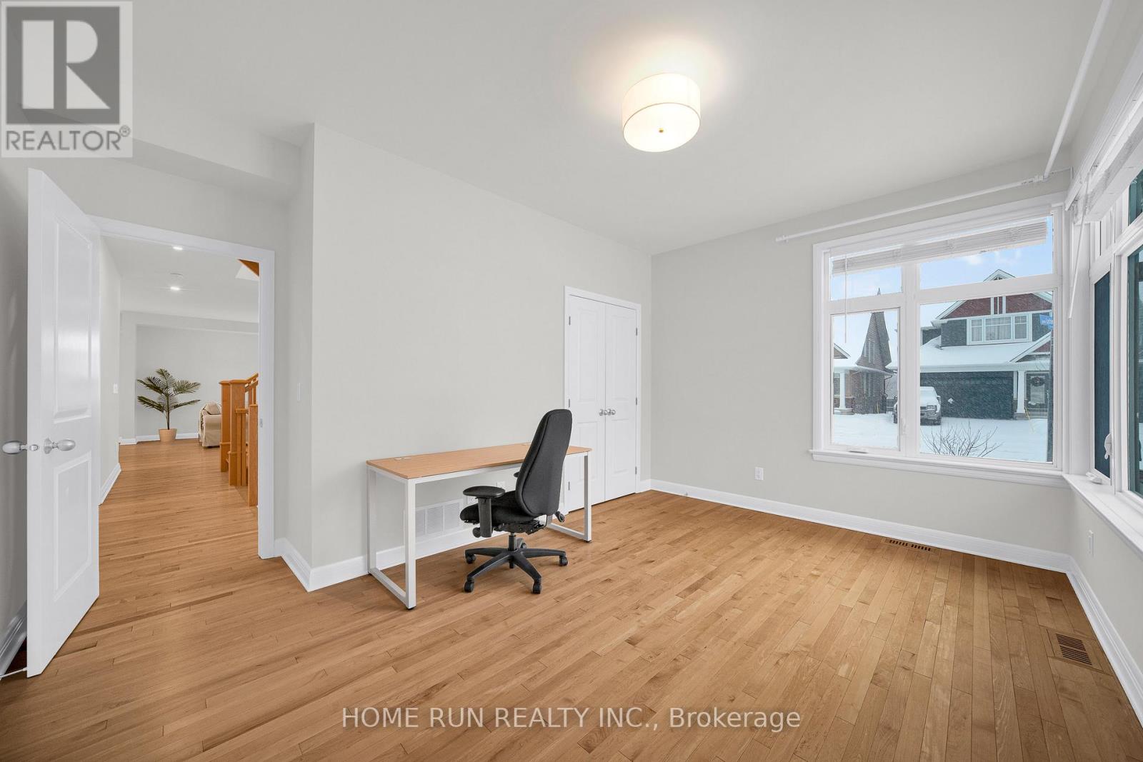 100 Lochhouse Walk, Ottawa, Ontario  K2J 6A4 - Photo 5 - X12670420