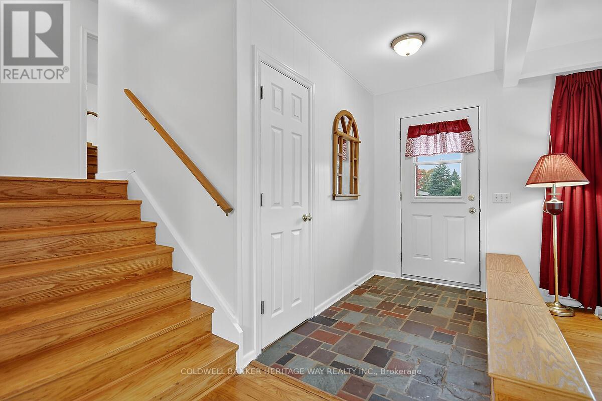 268 Ottawa Street, Mississippi Mills, Ontario  K0A 1K0 - Photo 3 - X12670422