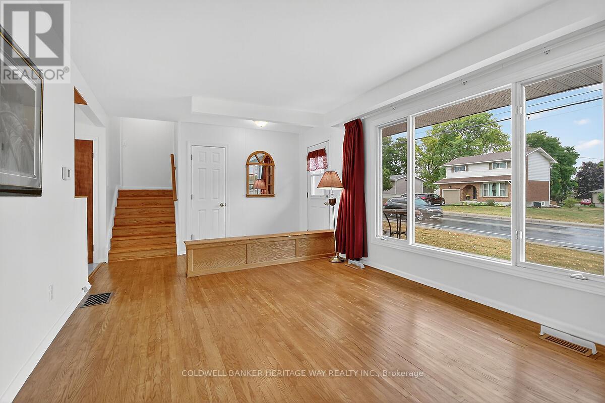 268 Ottawa Street, Mississippi Mills, Ontario  K0A 1K0 - Photo 4 - X12670422