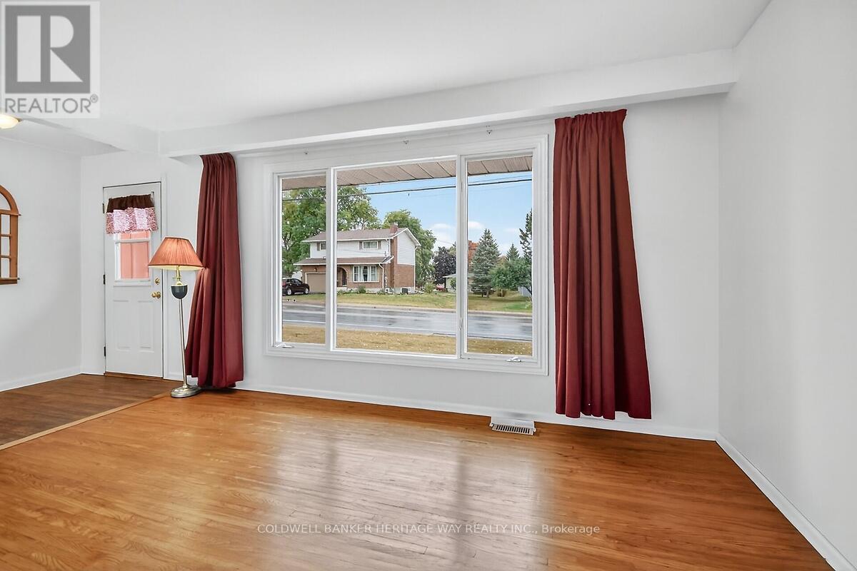 268 Ottawa Street, Mississippi Mills, Ontario  K0A 1K0 - Photo 5 - X12670422