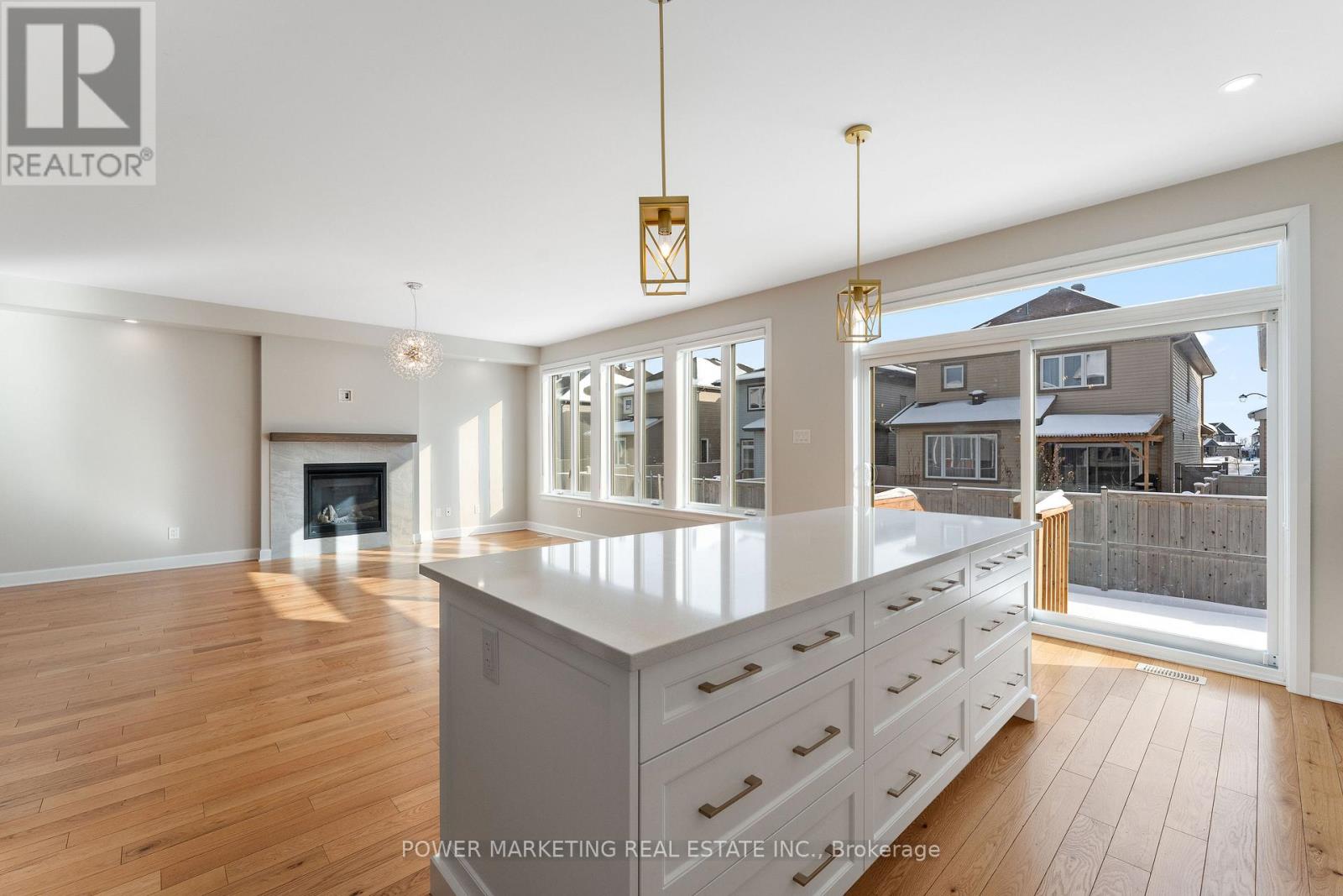 886 Sendero Way, Ottawa, Ontario  K2S 2W8 - Photo 10 - X12670434