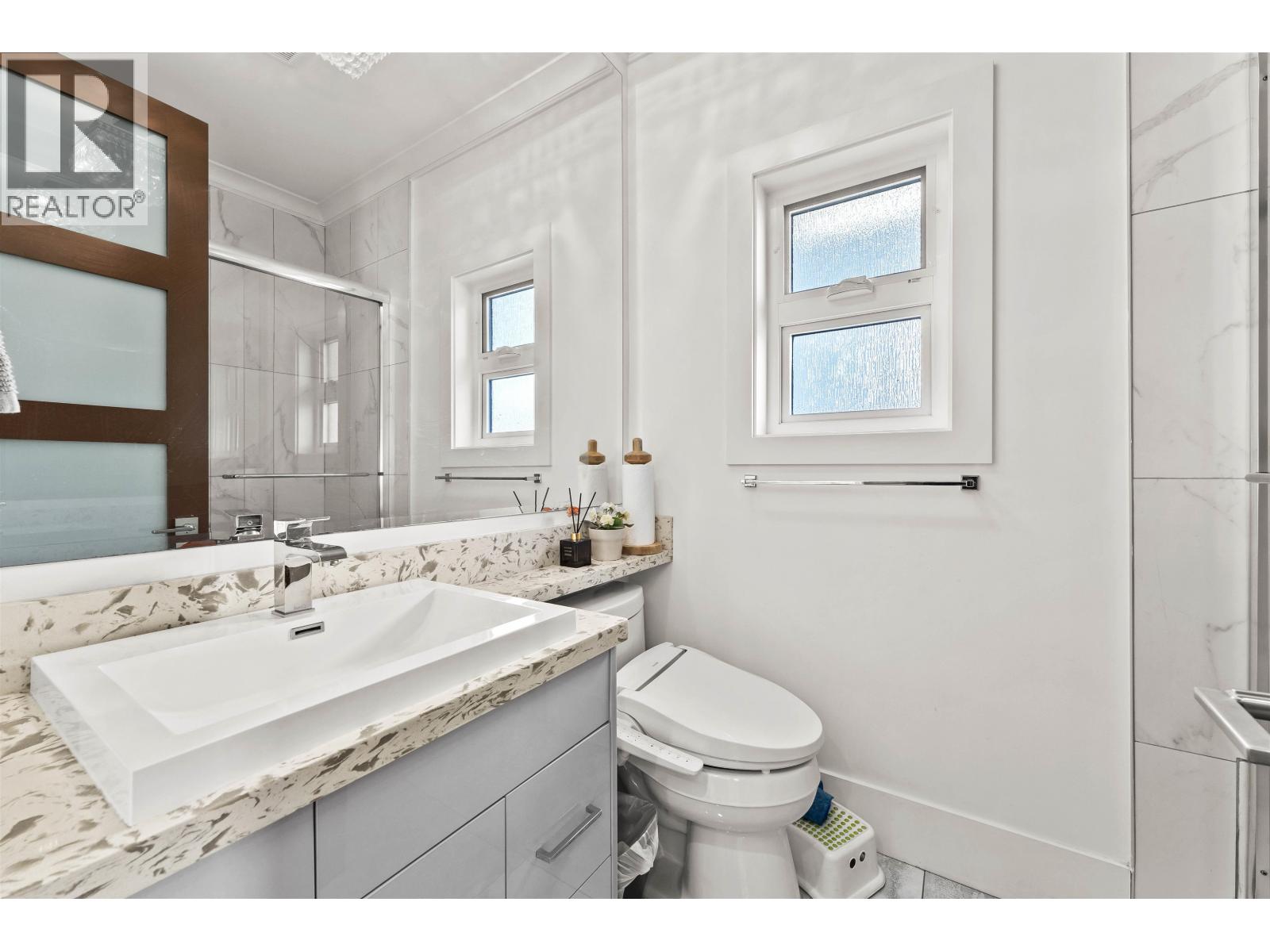 5111 Clinton Street, Burnaby, British Columbia  V5J 2L5 - Photo 11 - R3076752