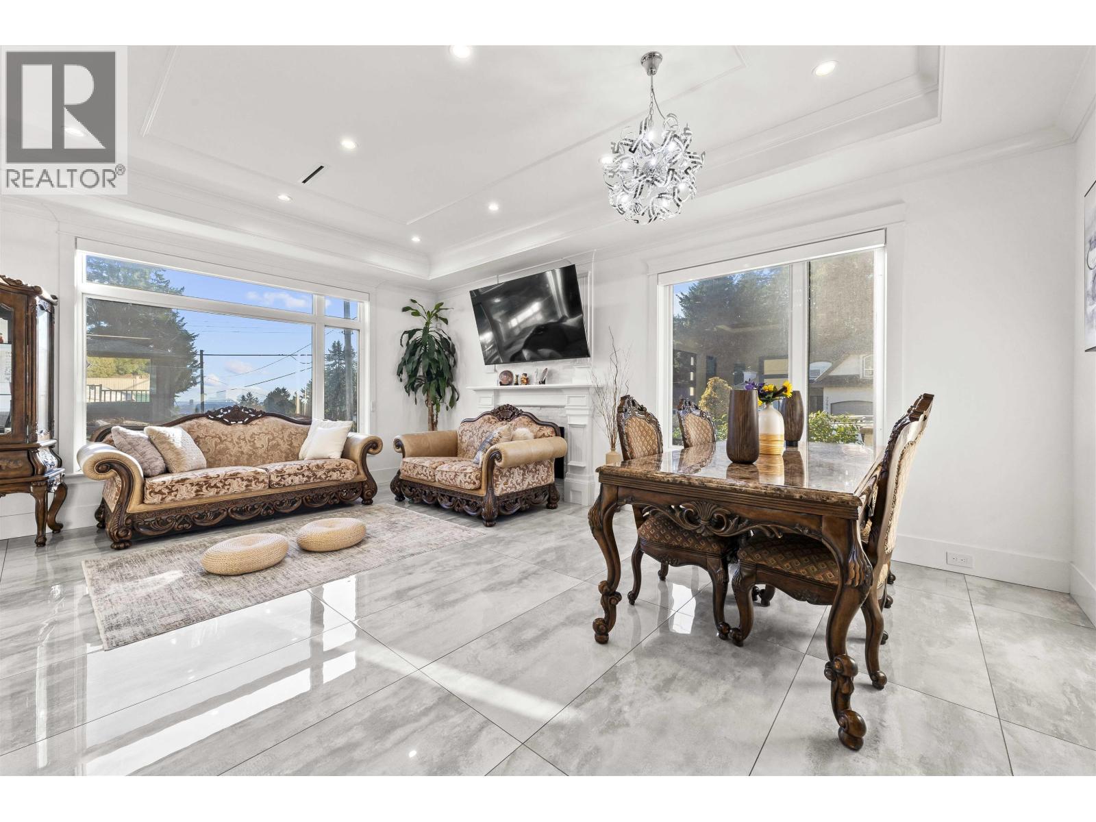 5111 Clinton Street, Burnaby, British Columbia  V5J 2L5 - Photo 5 - R3076752