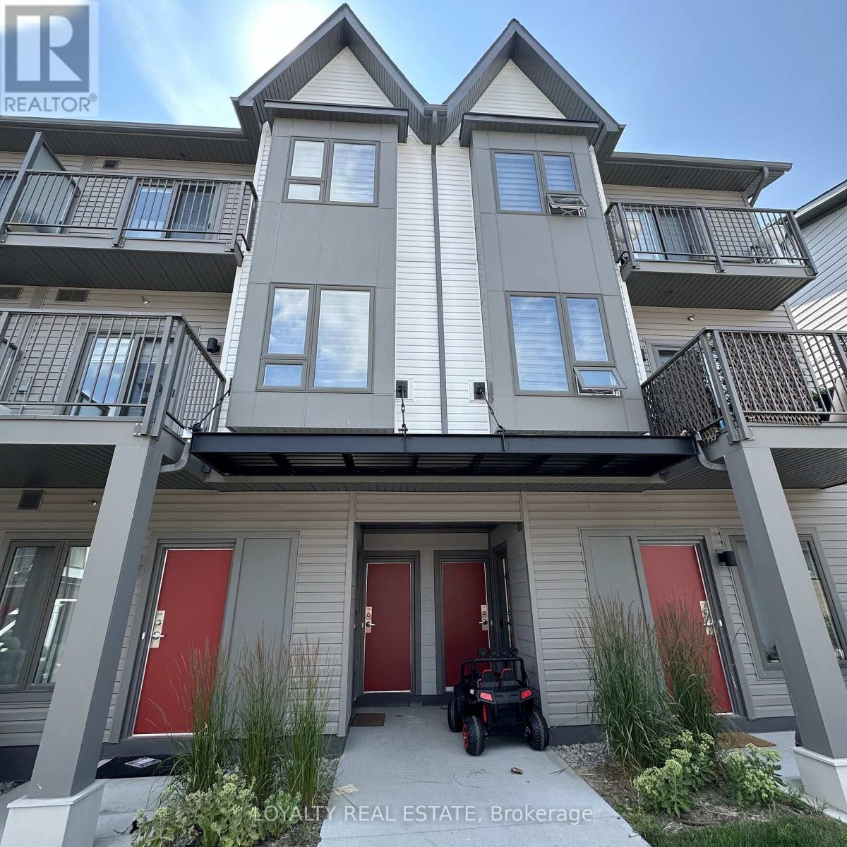 311 - 2635 William Jackson Drive, Pickering, Ontario  L1X 0L2 - Photo 2 - E12670442