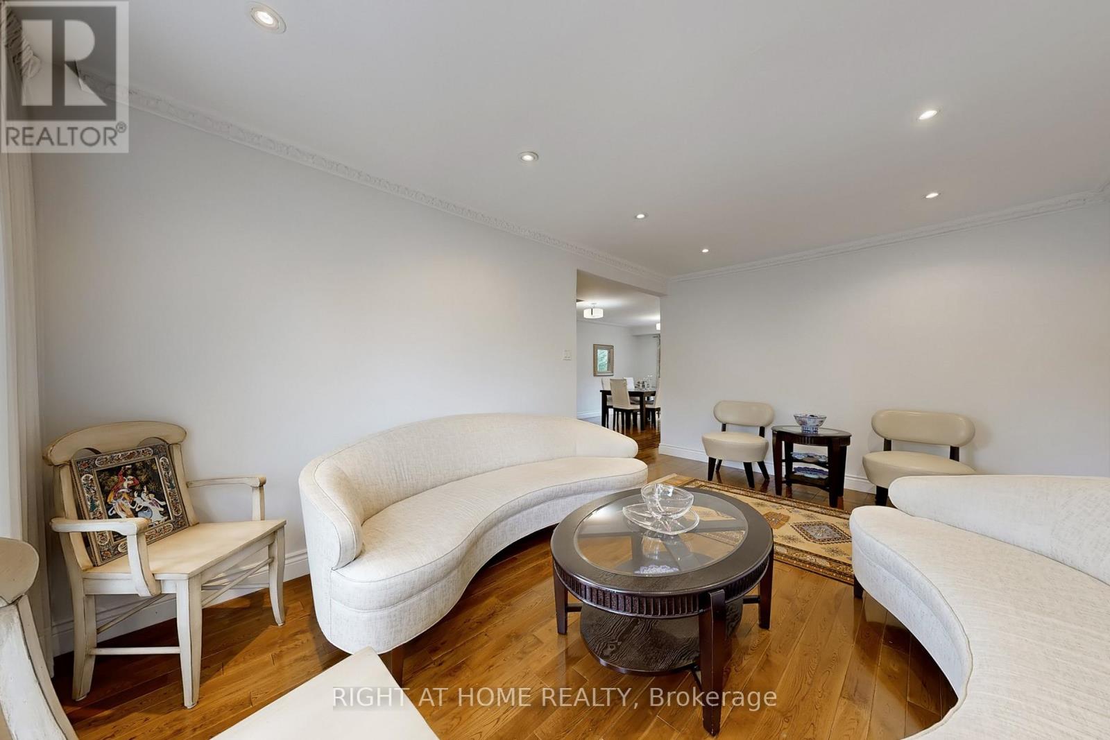 52 Breckonwood Crescent, Markham, Ontario  L3T 5E8 - Photo 10 - N12670416