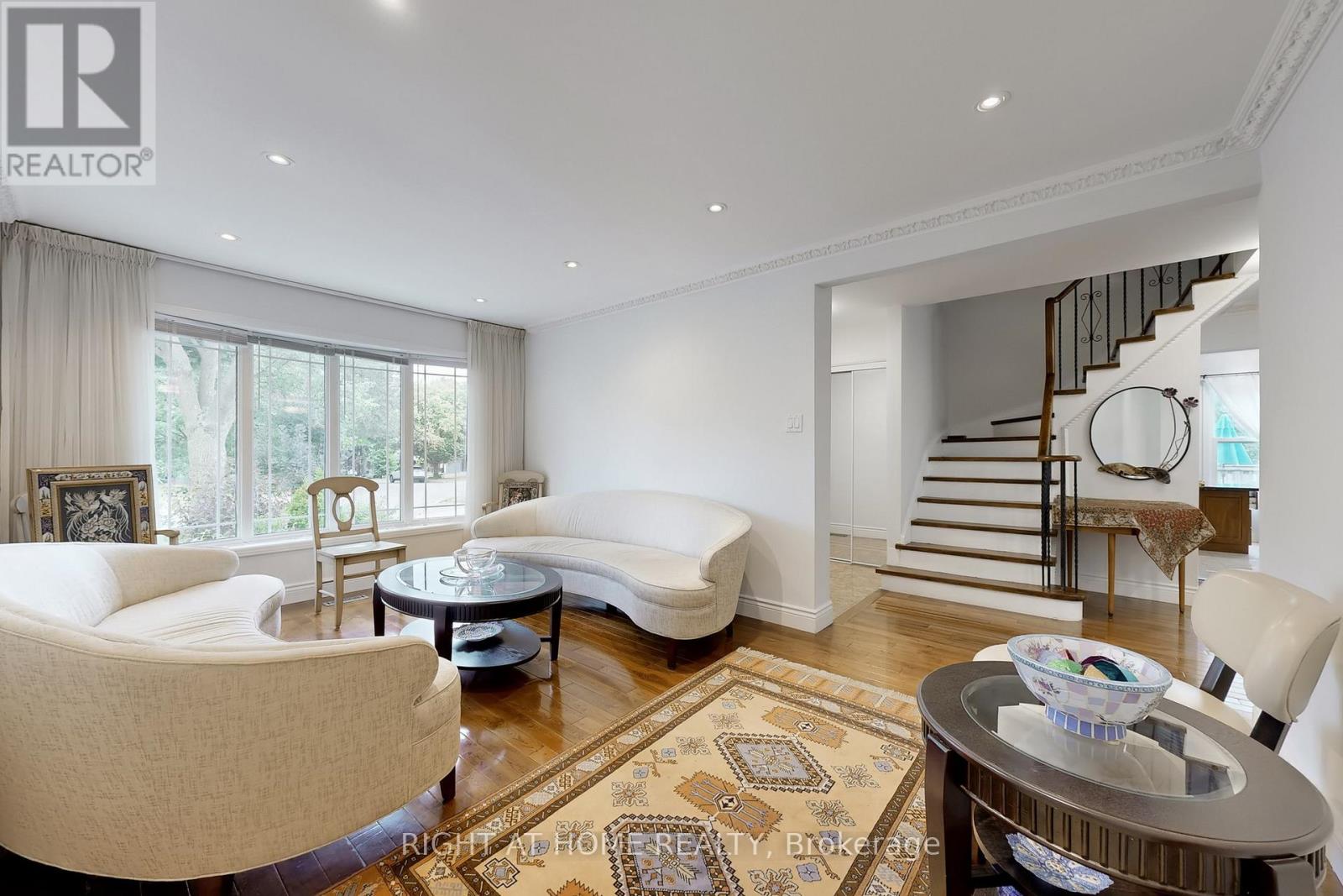 52 Breckonwood Crescent, Markham, Ontario  L3T 5E8 - Photo 9 - N12670416