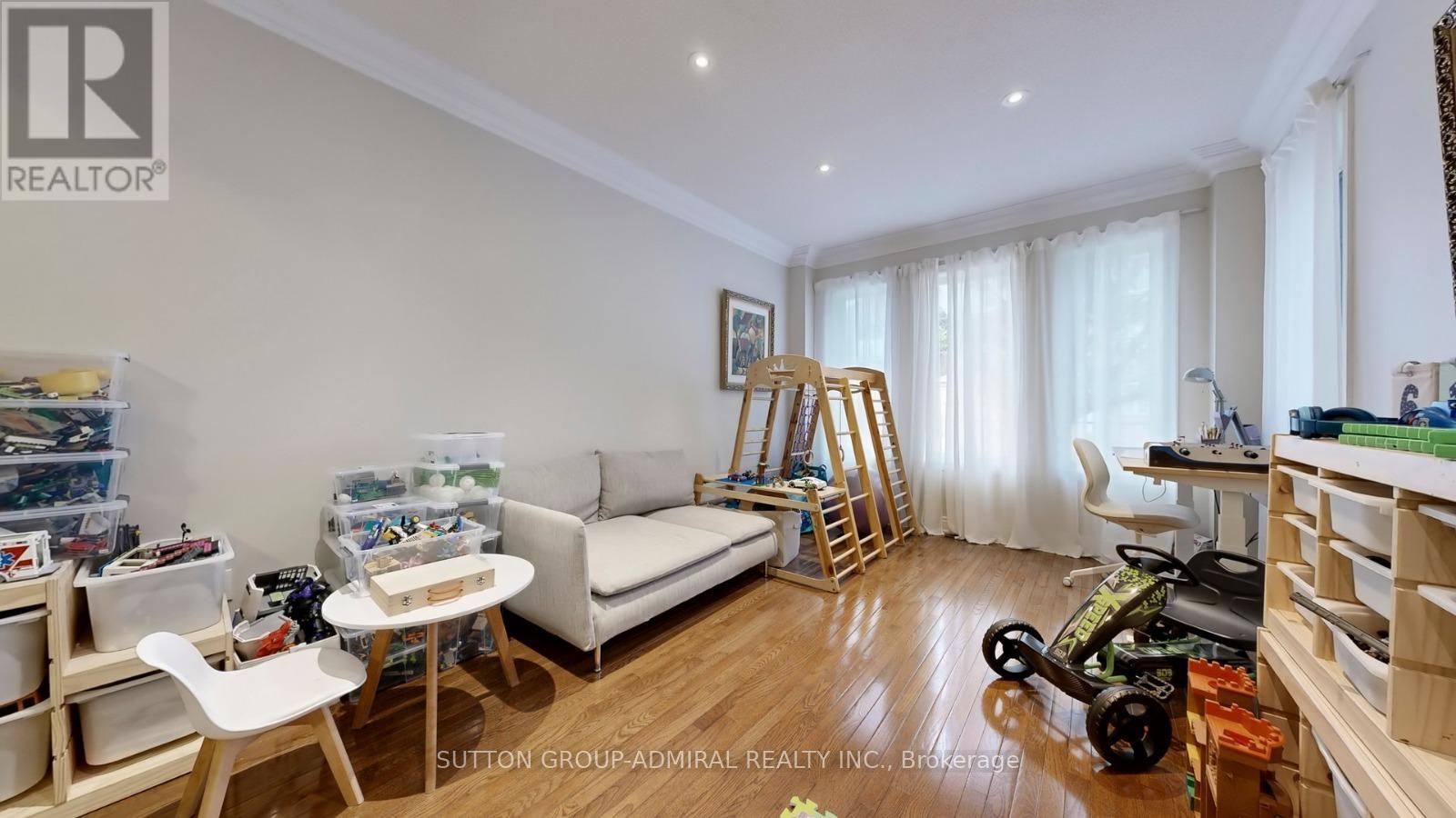 63 Seabreeze Avenue, Vaughan, Ontario  L4J 8T5 - Photo 10 - N12670450