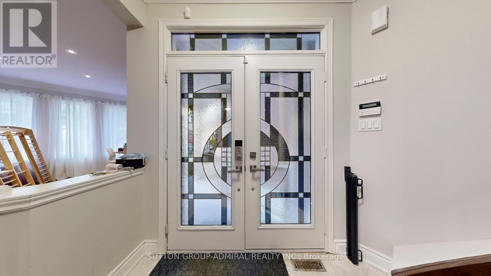 63 Seabreeze Avenue, Vaughan, Ontario  L4J 8T5 - Photo 2 - N12670450