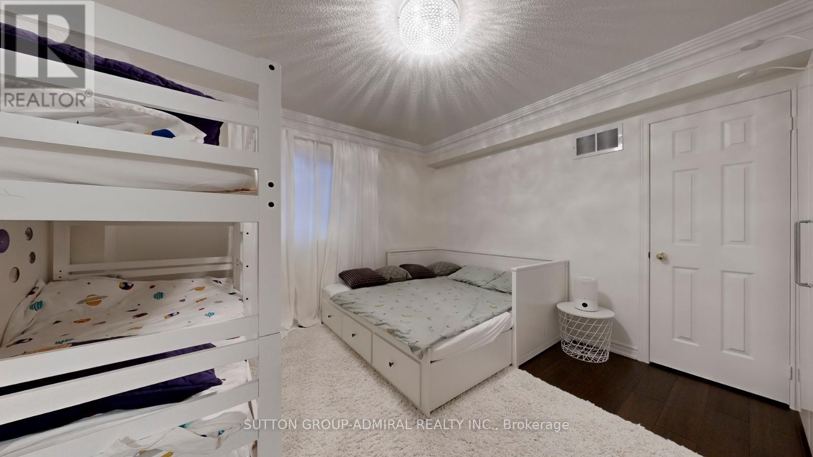 63 Seabreeze Avenue, Vaughan, Ontario  L4J 8T5 - Photo 25 - N12670450