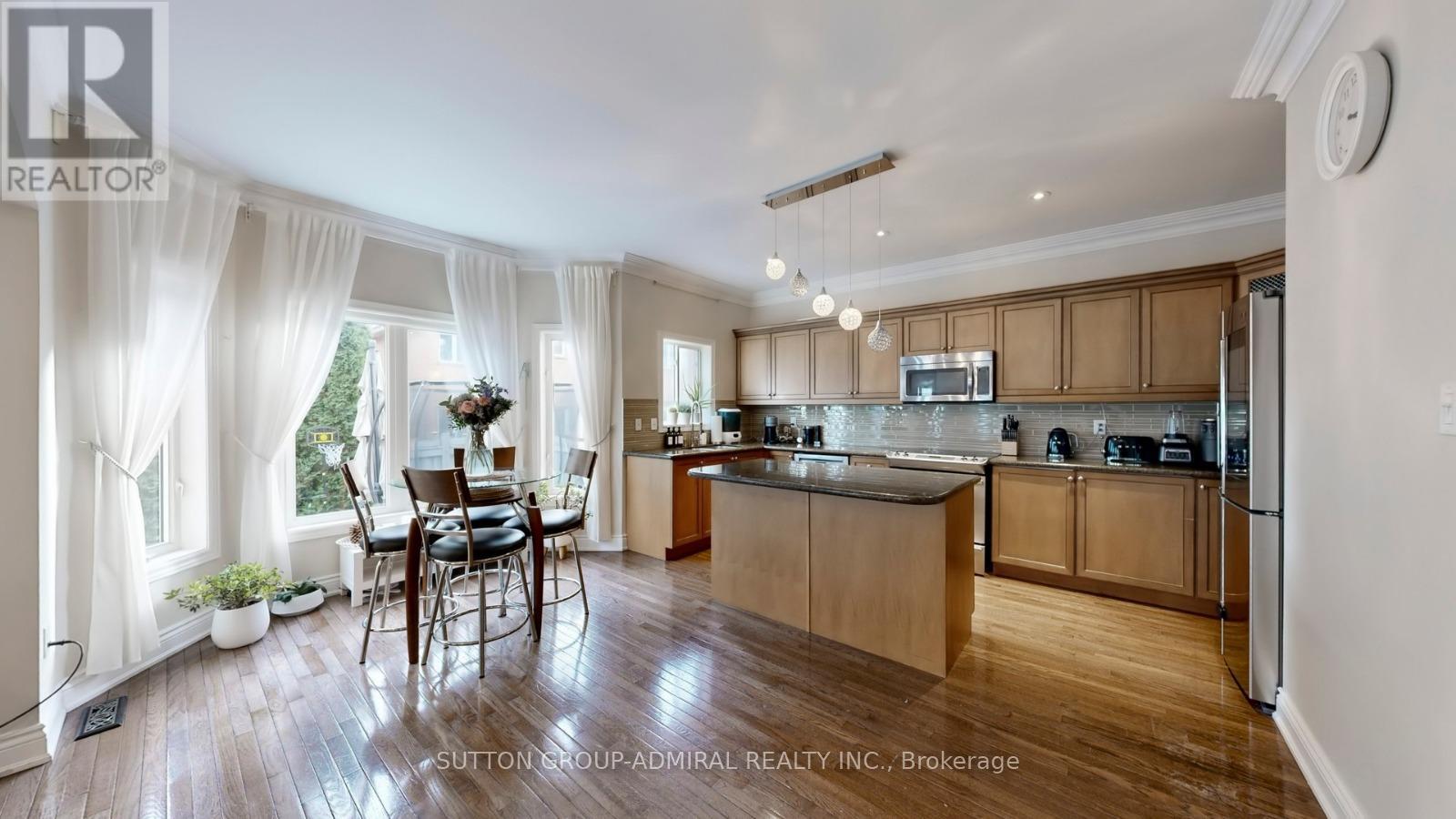 63 Seabreeze Avenue, Vaughan, Ontario  L4J 8T5 - Photo 7 - N12670450