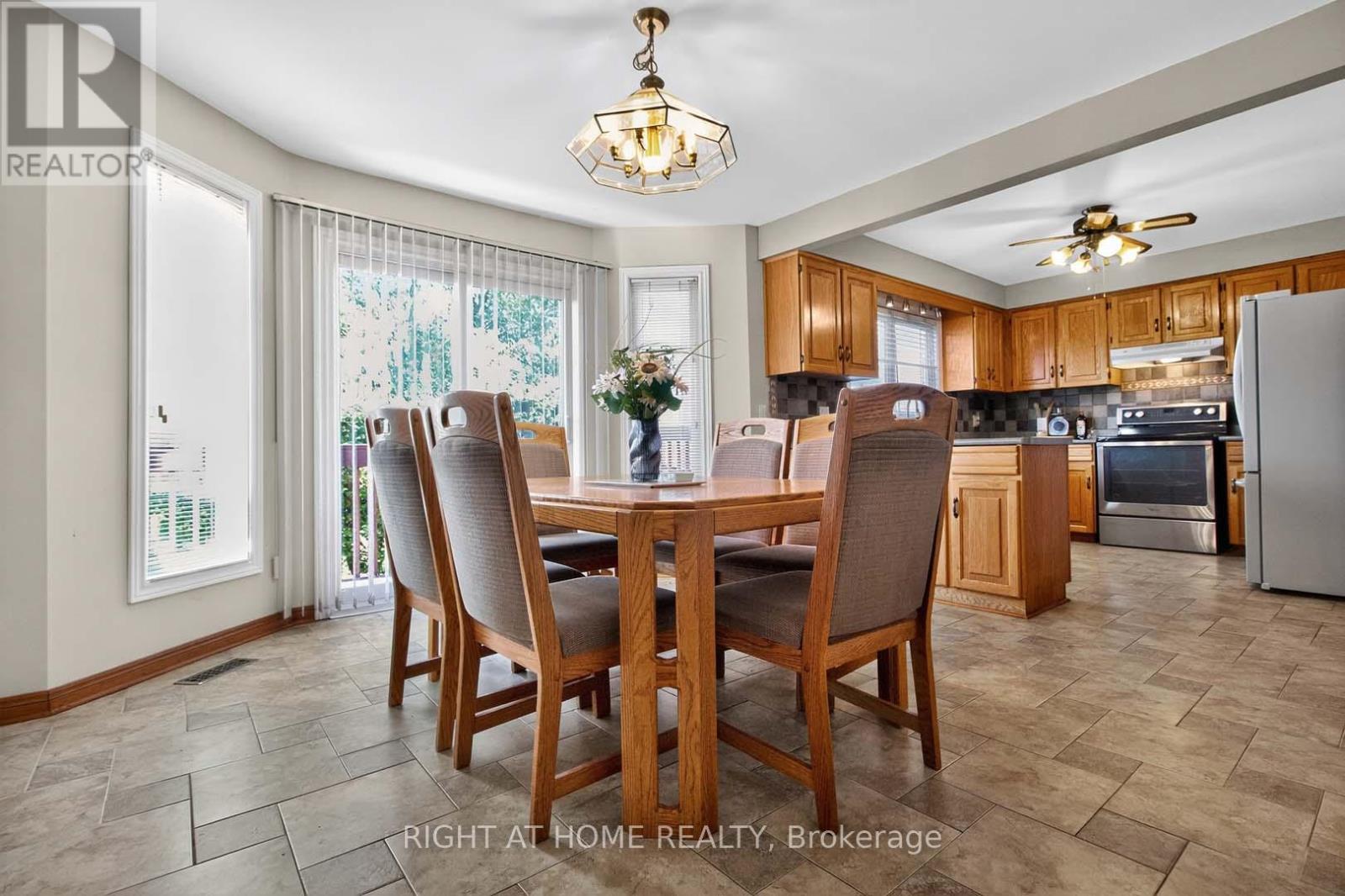 4433 Sedgefield Road, Mississauga, Ontario  L5M 3B6 - Photo 10 - W12468873