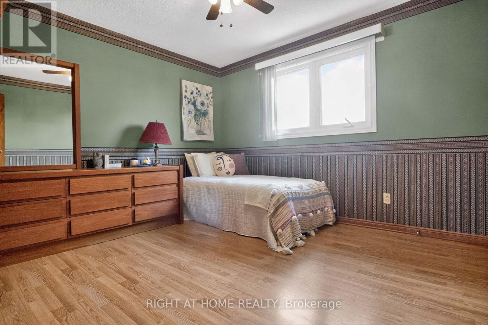 4433 Sedgefield Road, Mississauga, Ontario  L5M 3B6 - Photo 22 - W12468873