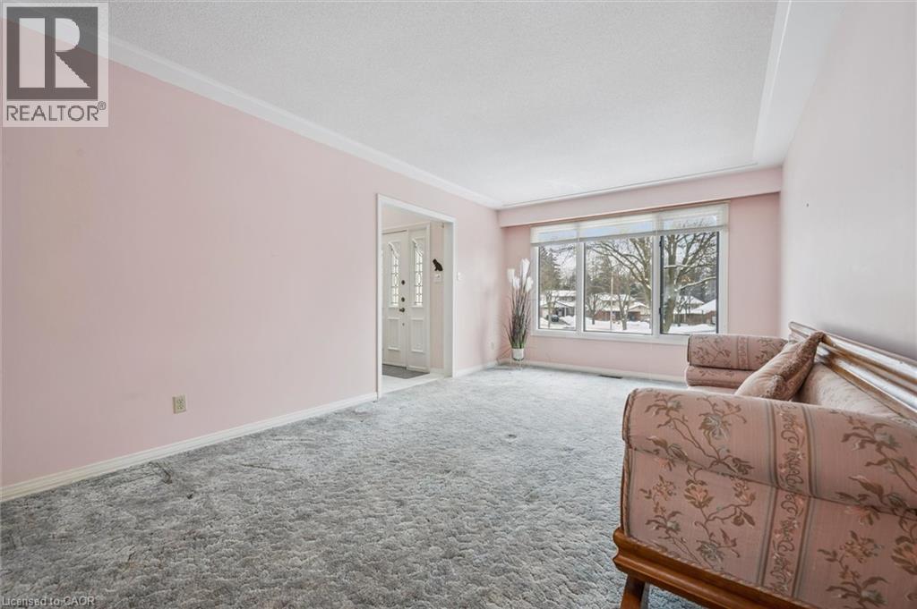 18 Woodview Court, Kitchener, Ontario  N2A 3E6 - Photo 10 - 40796298